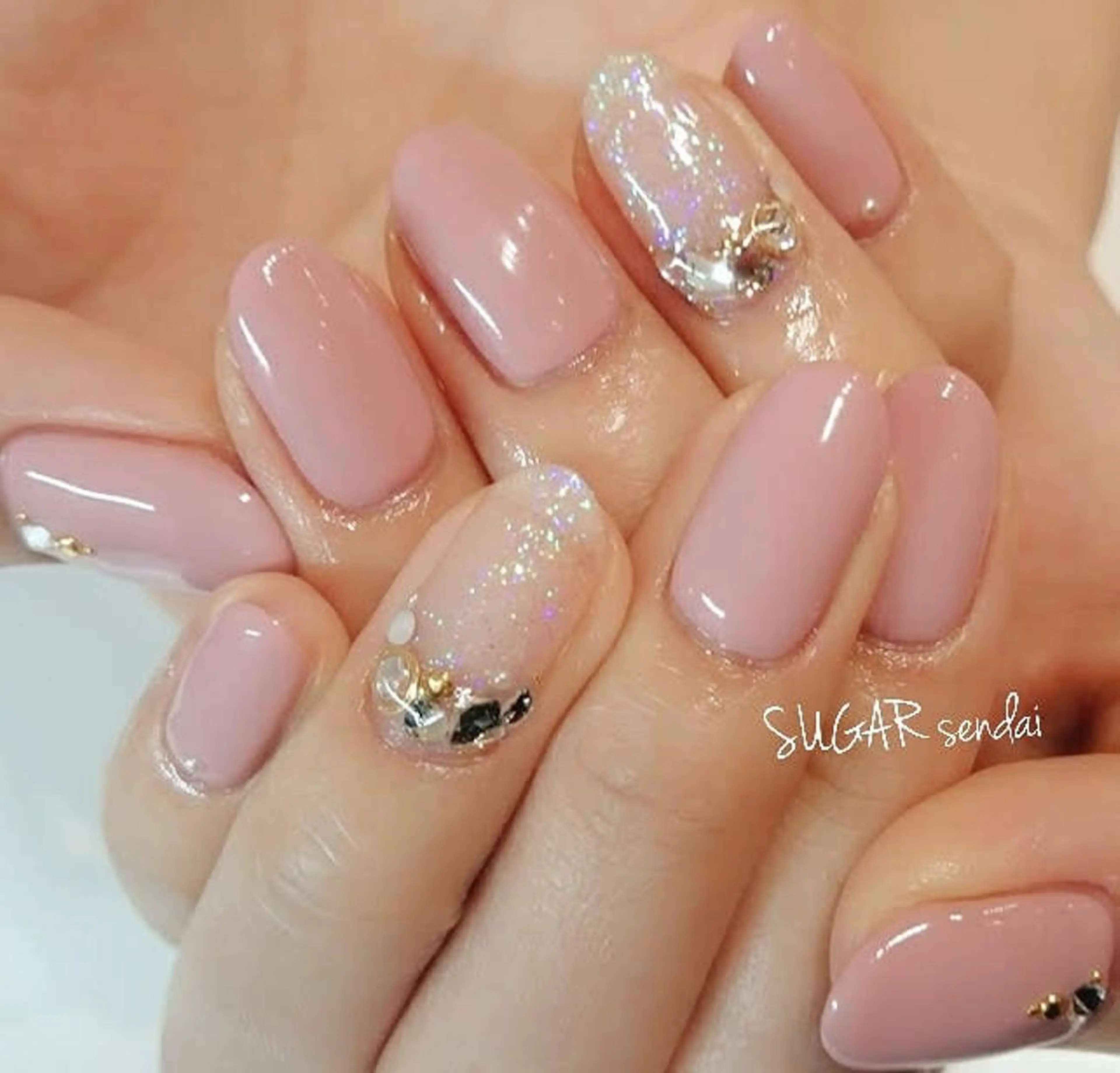 ネイル 鈴木 ゆかりのネイルデザイン