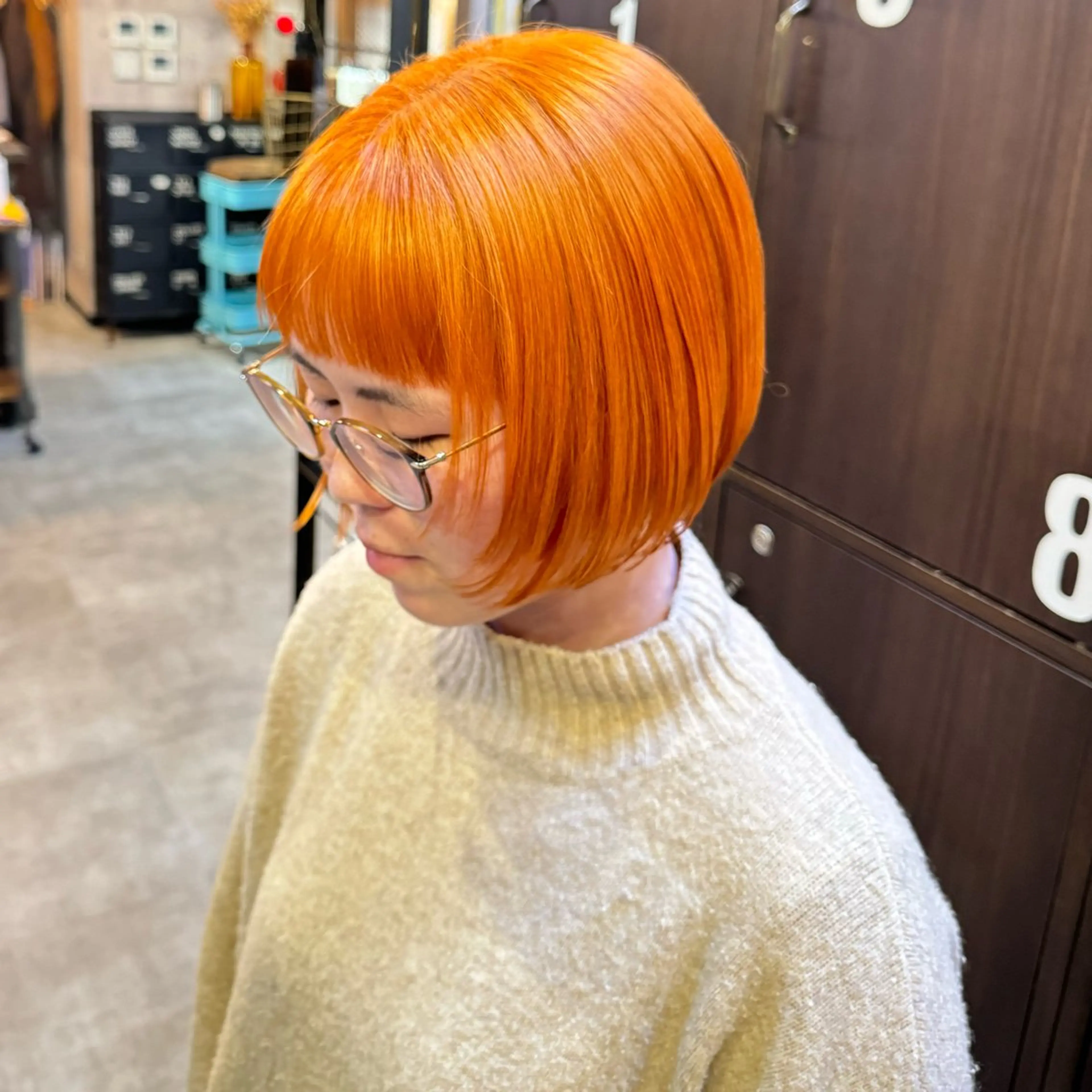 ショート カラー ボブレイヤー オレンジ ボブ 顔まわりレイヤー 顔周りカット カット ヘアカラー トリートメント 比嘉 陽のヘアスタイル
