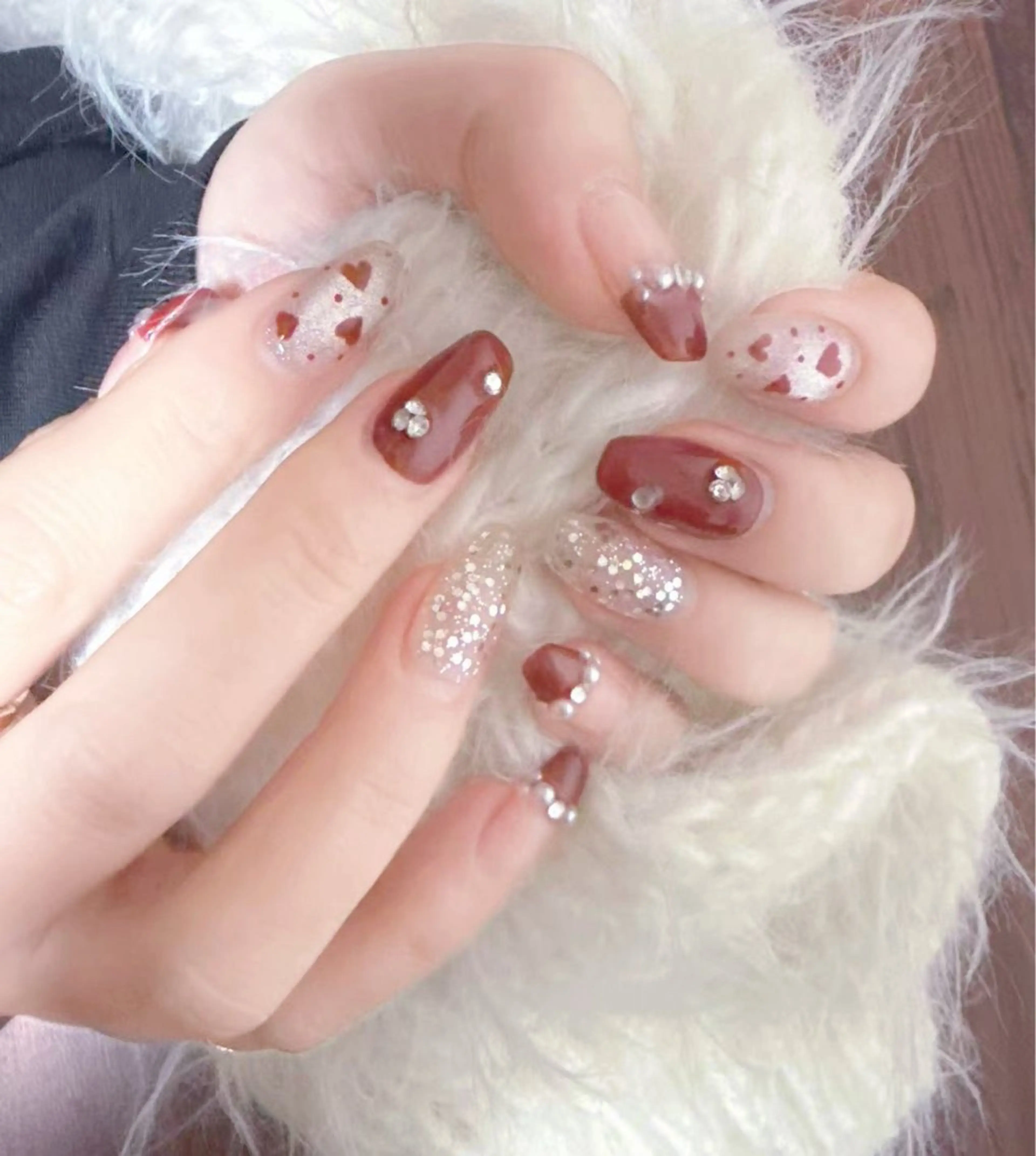 ネイル アートネイル ブラウン ハート バレンタイン ハンドネイル lily salonのネイルデザイン