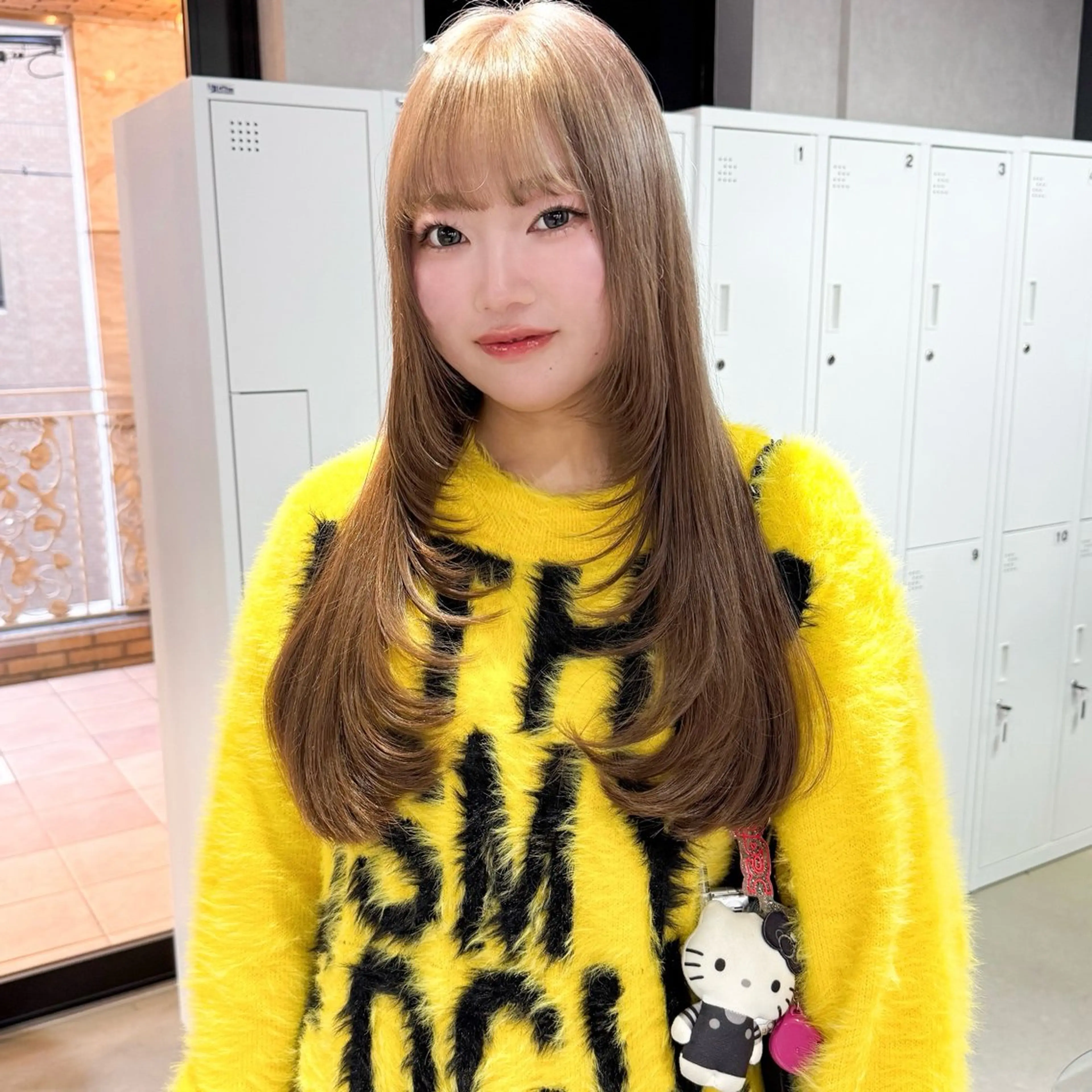 ロング カラー ベージュカラー ブリーチ ケアブリーチ ミルクティーベージュ ヘアカラー トリートメント 🎀ミルクティー/暖 色×レイヤー/マリアのヘアスタイル