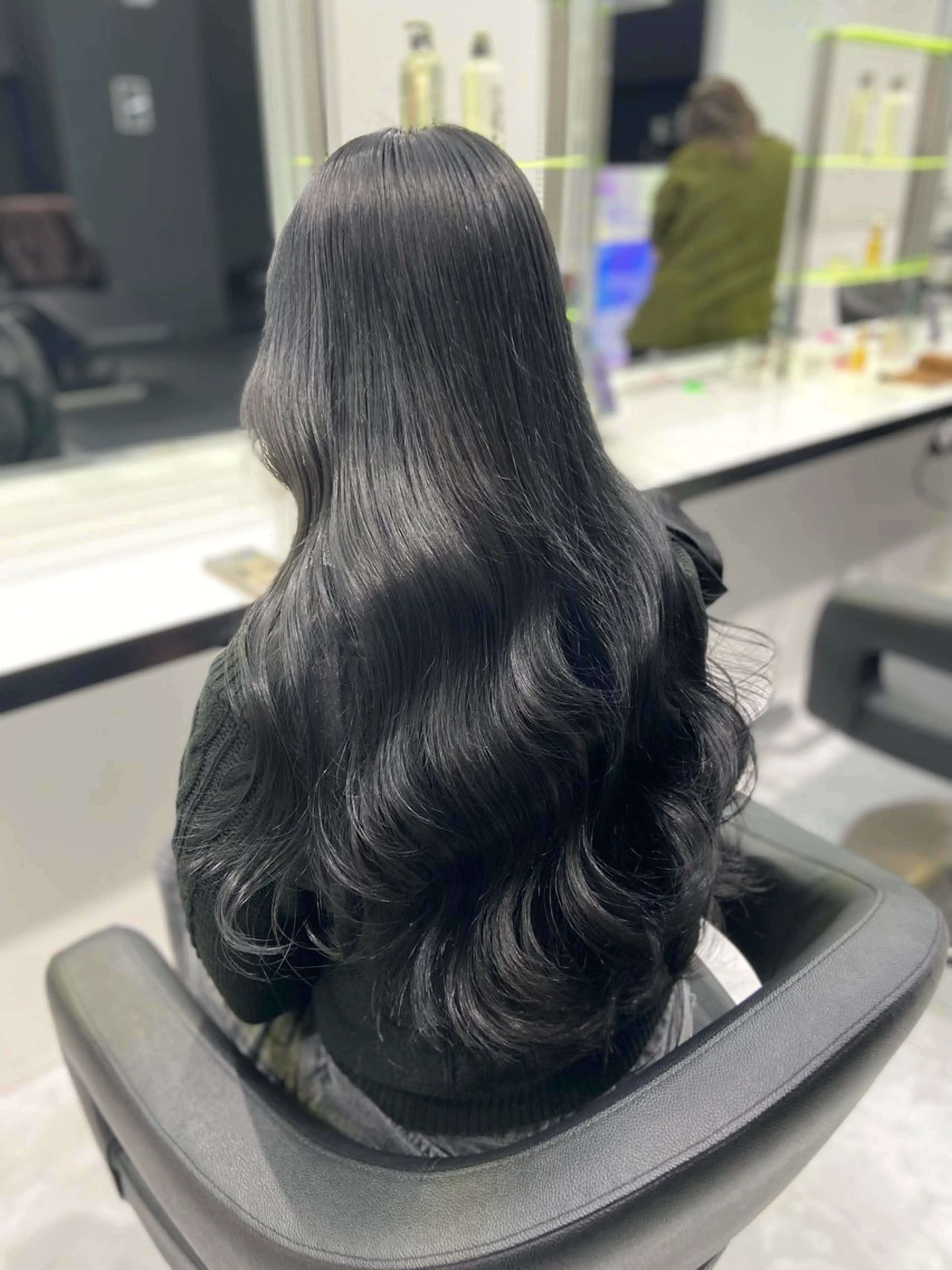 ロング カラー ヘアアレンジ カット ヘアカラー ヘアセット レイヤー×透明感カラ ーHAYATOのヘアスタイル