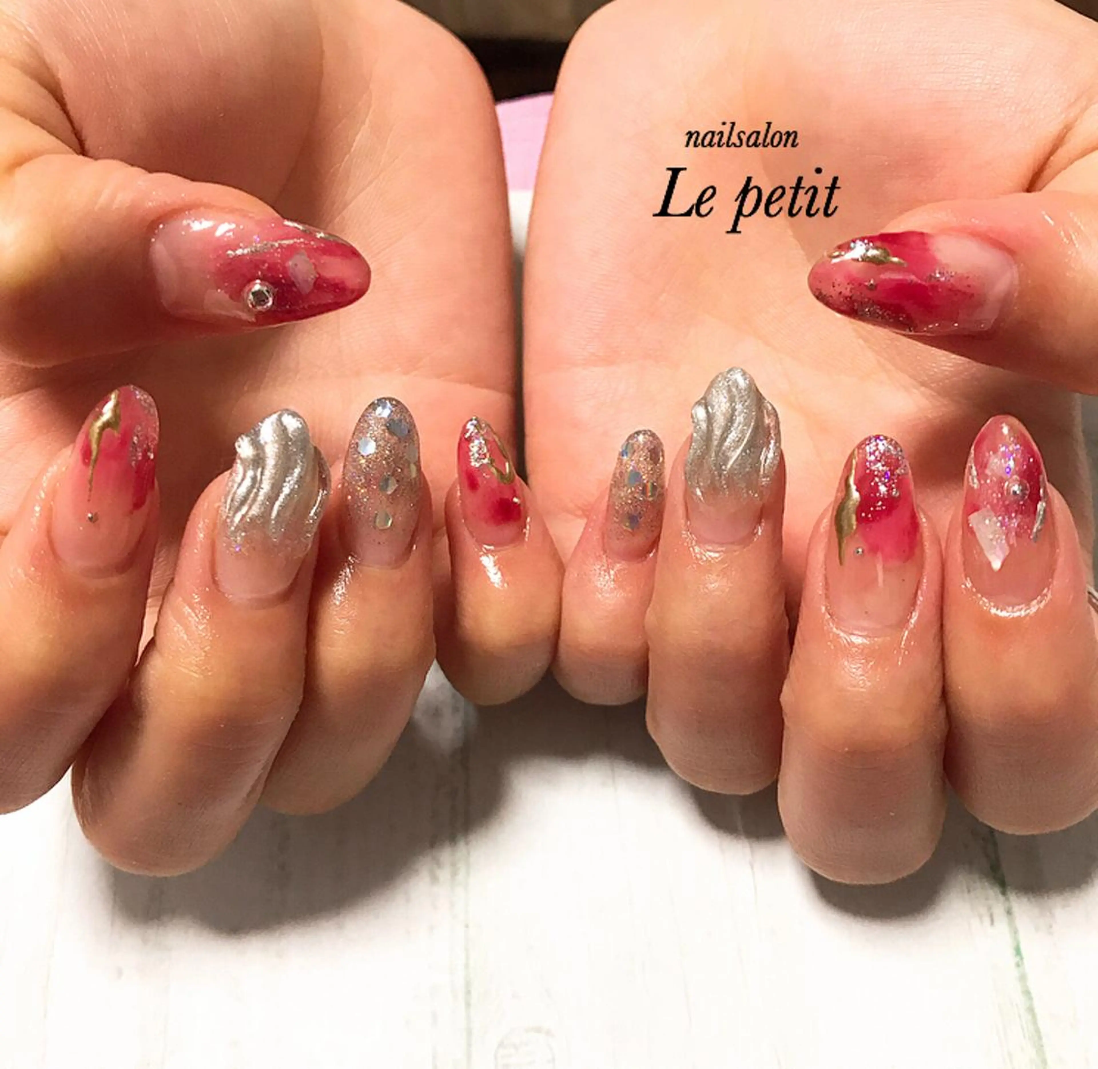 ネイル 石野 広佳のネイルデザイン