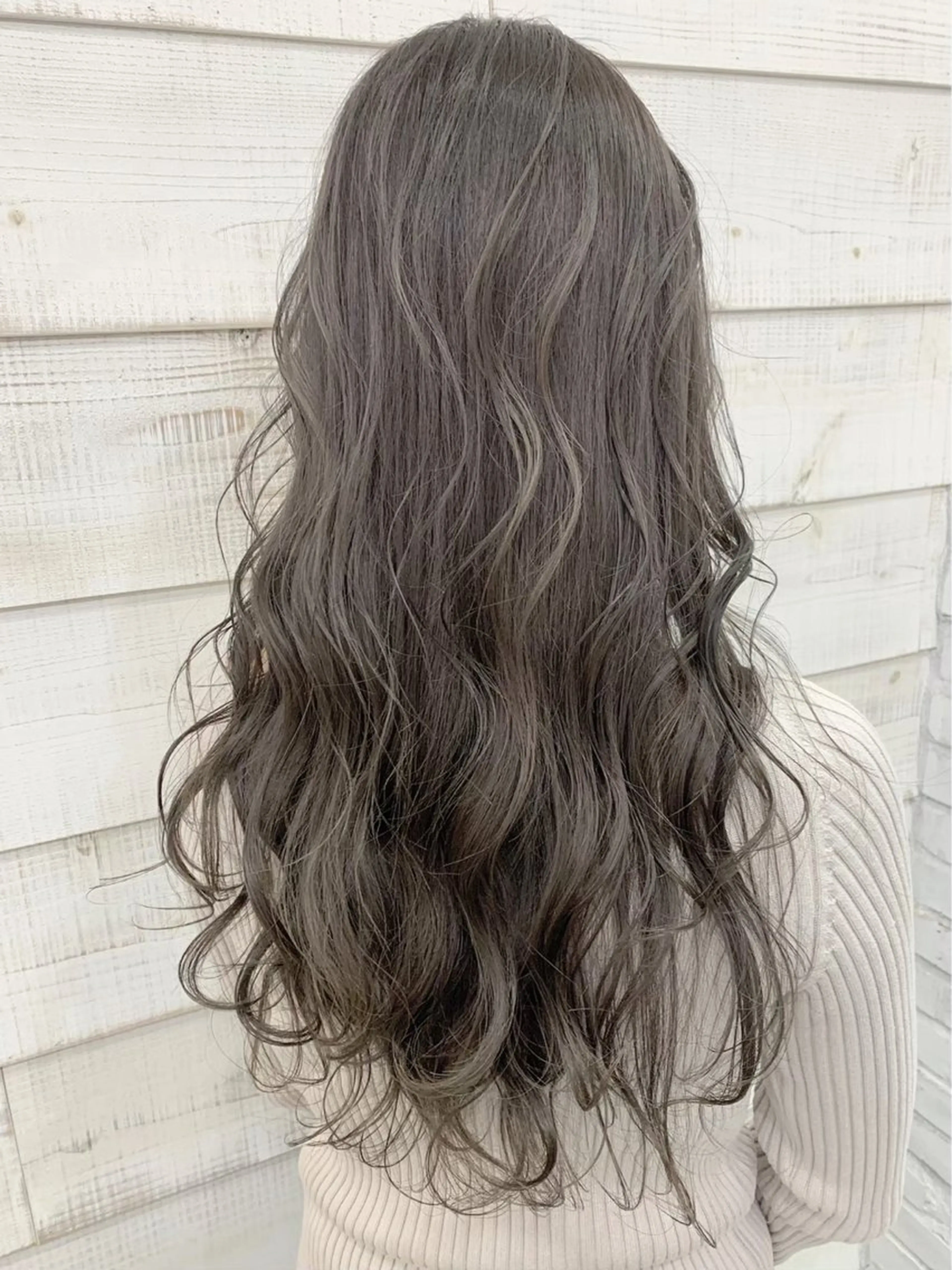 ロング パーマ ロング 🧸艶々韓国ヘア 🧁mizunaのヘアスタイル