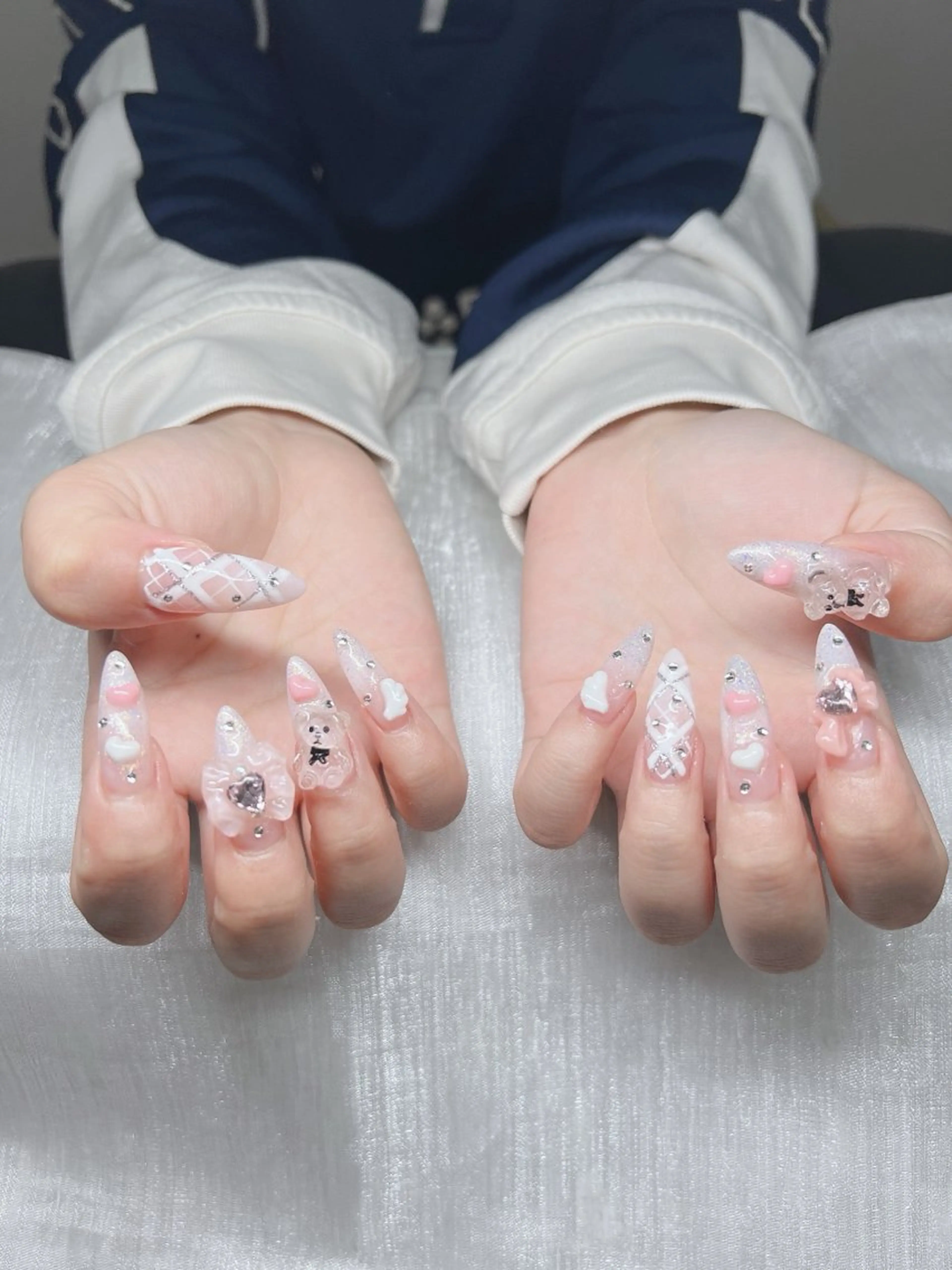 ネイル 長さ出し グラデーション キラキラネイル マグネットネイル ニュアンスネイル ハンドネイル Lee Nails チップ長さだし専門店のネイルデザイン
