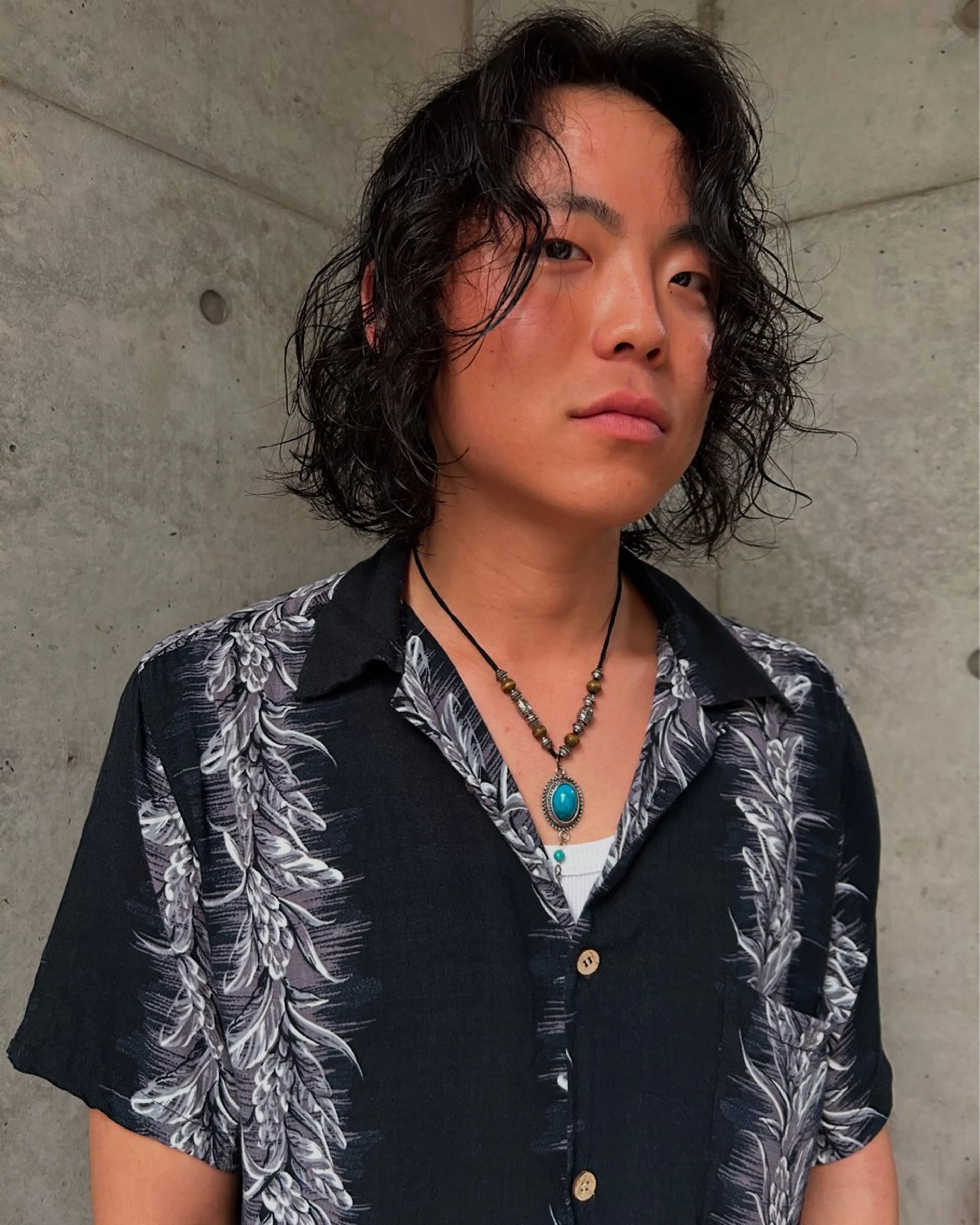 カット、スパイラルパーマ(髪の毛肩上)、トリートメントの写真