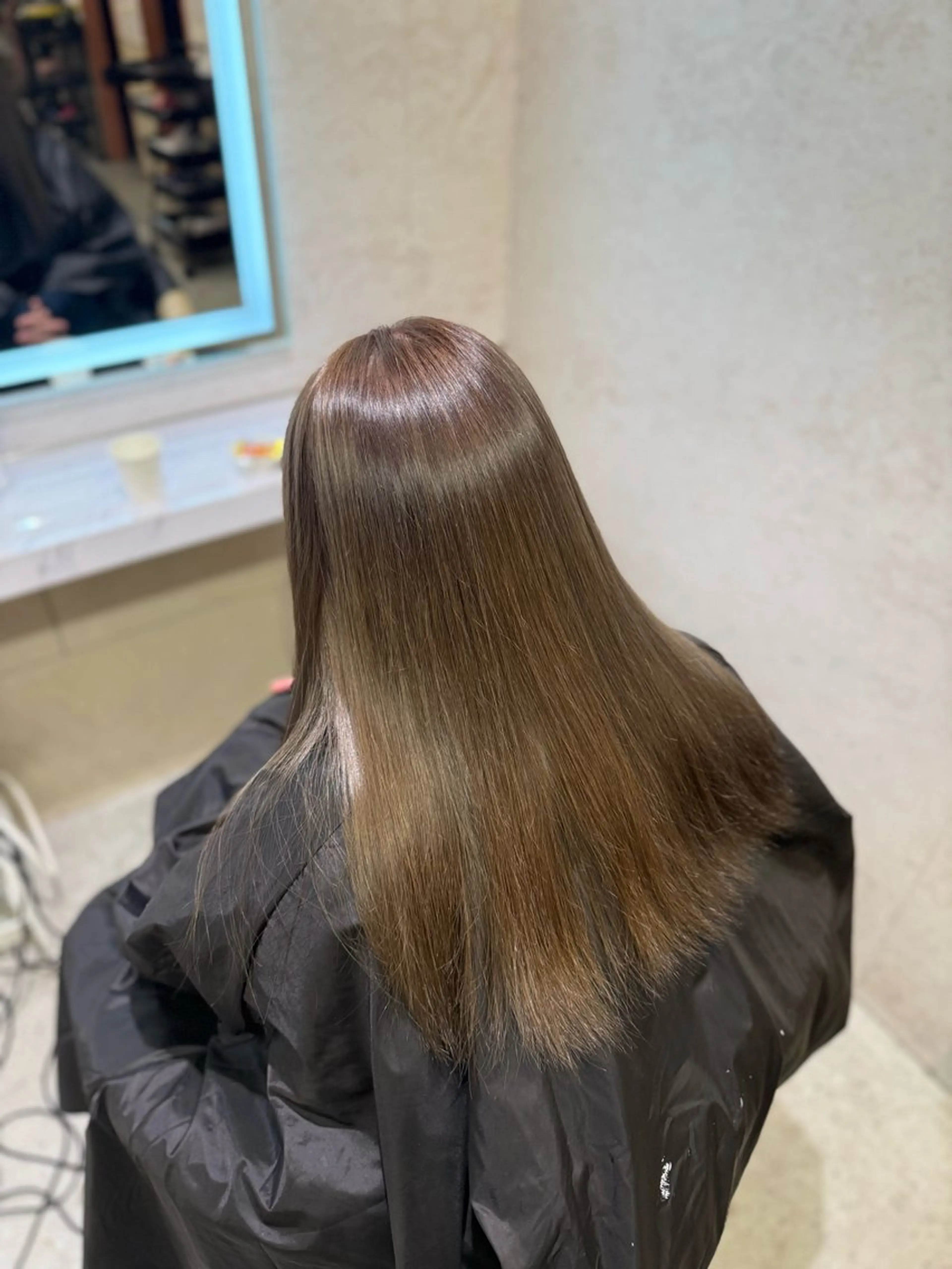 ロング カラー ベージュカラー ブリーチ ブラウンカラー ケアブリーチ ケアカラー ヘアカラー トリートメント 🔥ユウト🔥メンズ 特化/赤み消しカラーのヘアスタイル