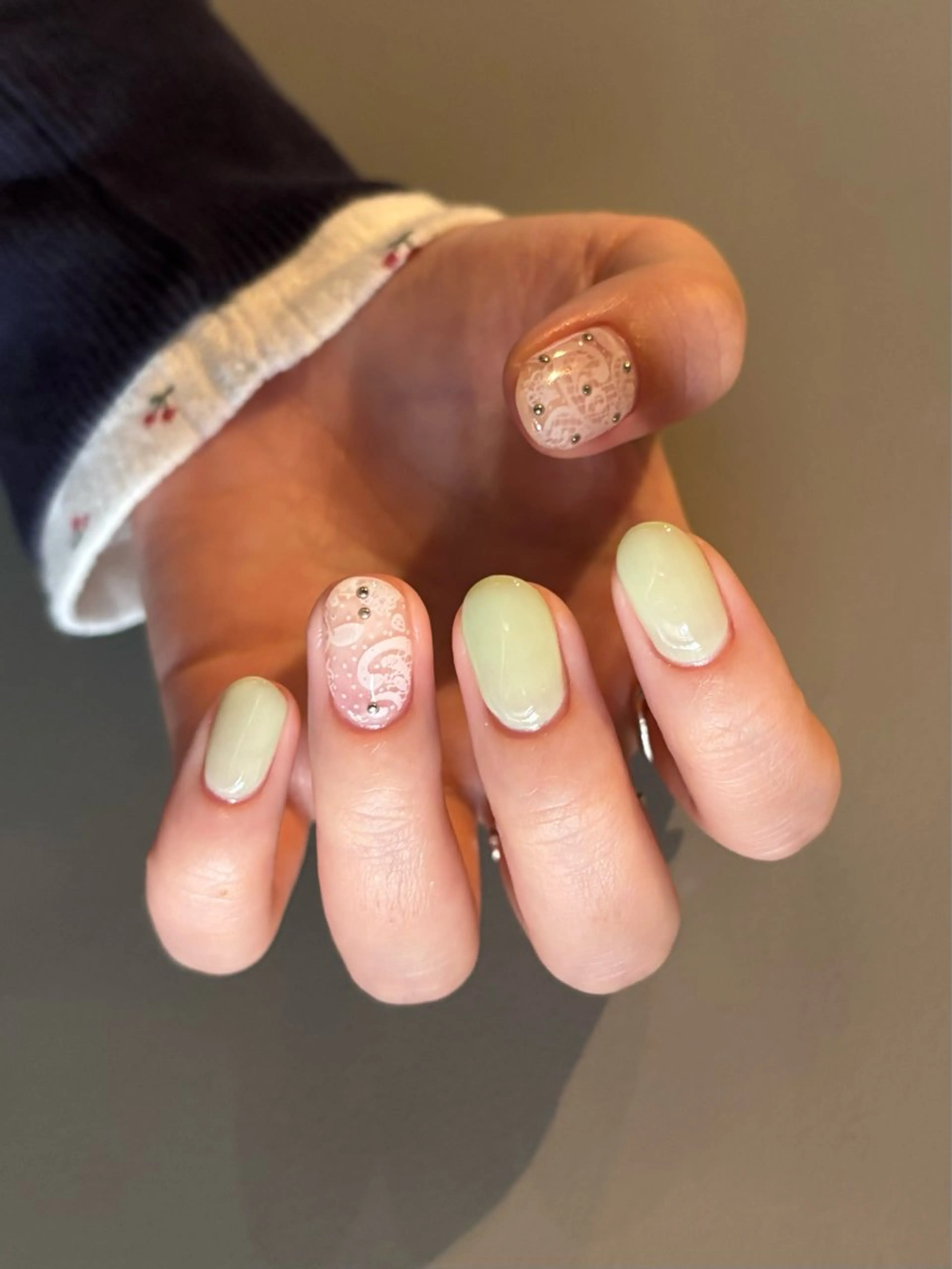 ネイル Manon Tomiのネイルデザイン