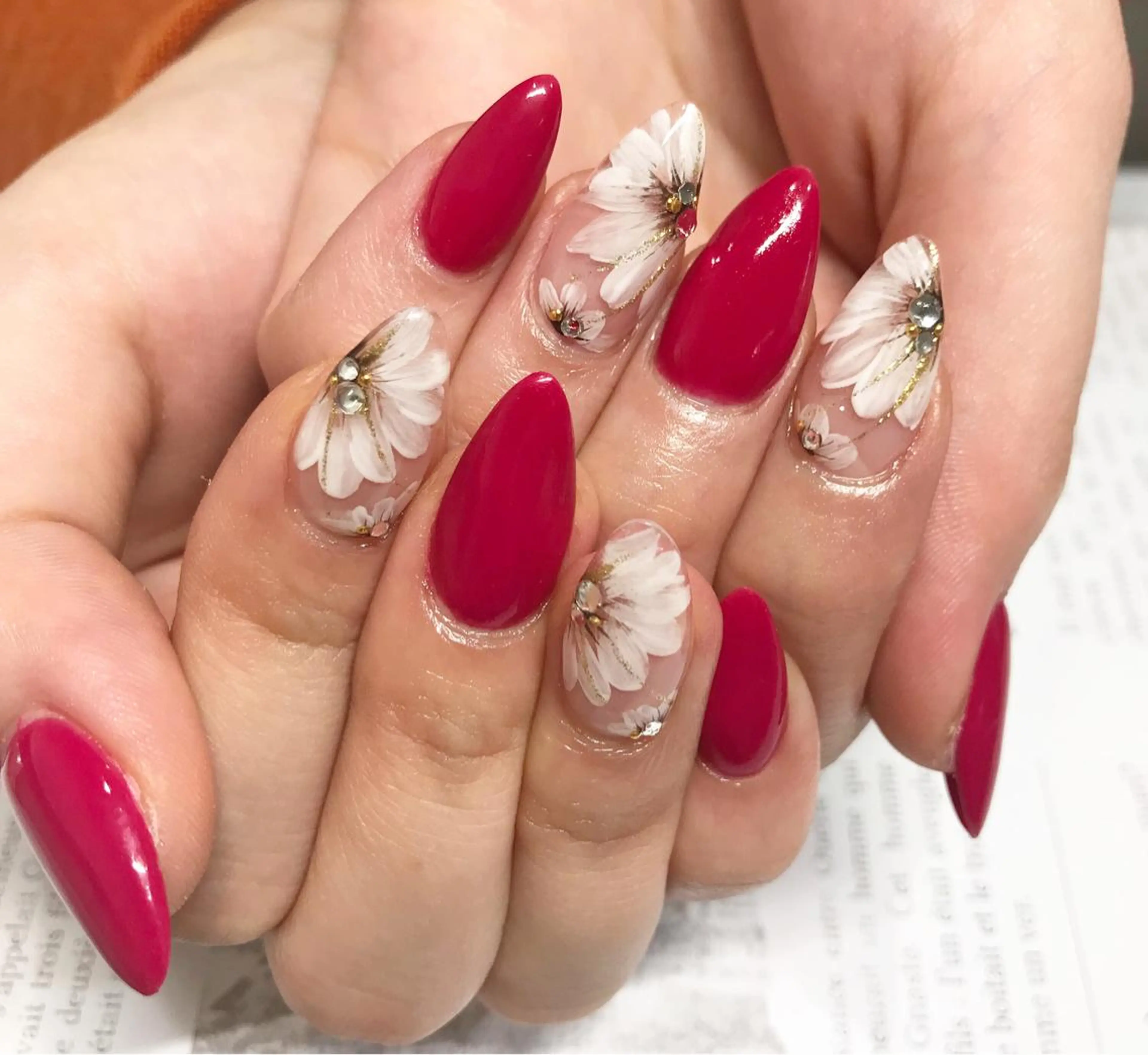 ネイル elu :nail&eyeのネイルデザイン