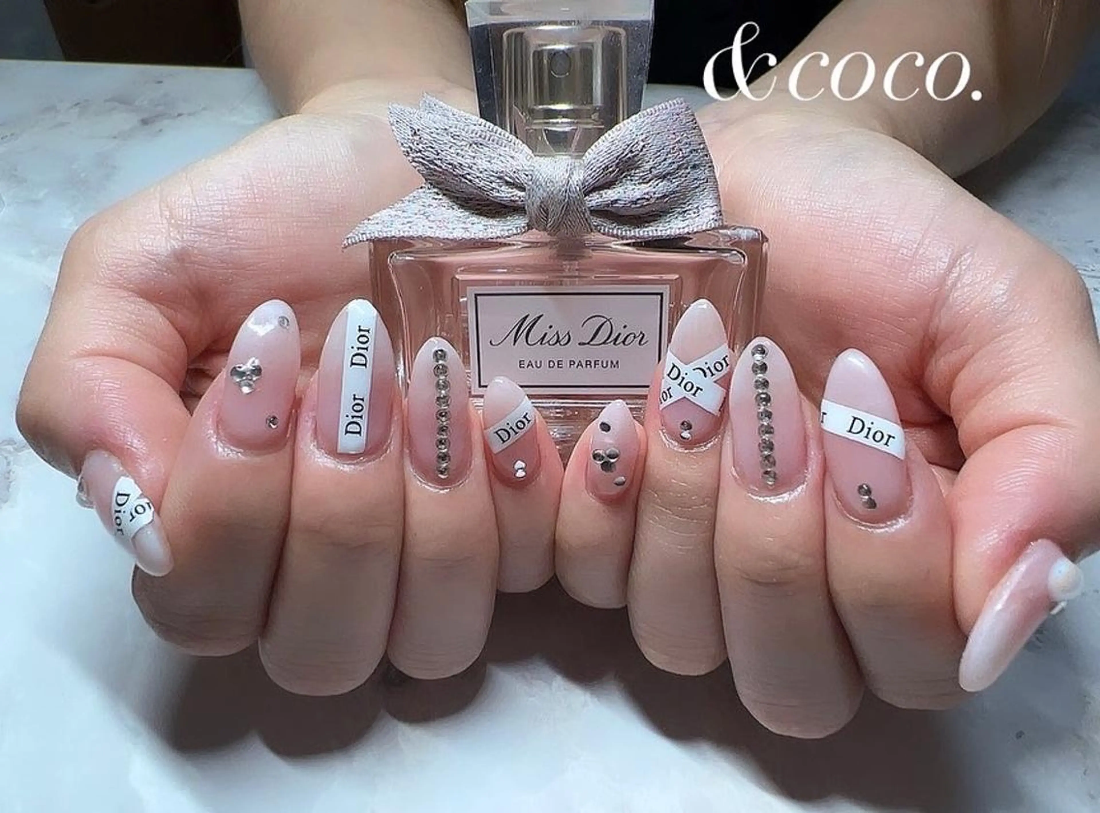 hand nail (デザインやり放題)他店オフ有りの写真