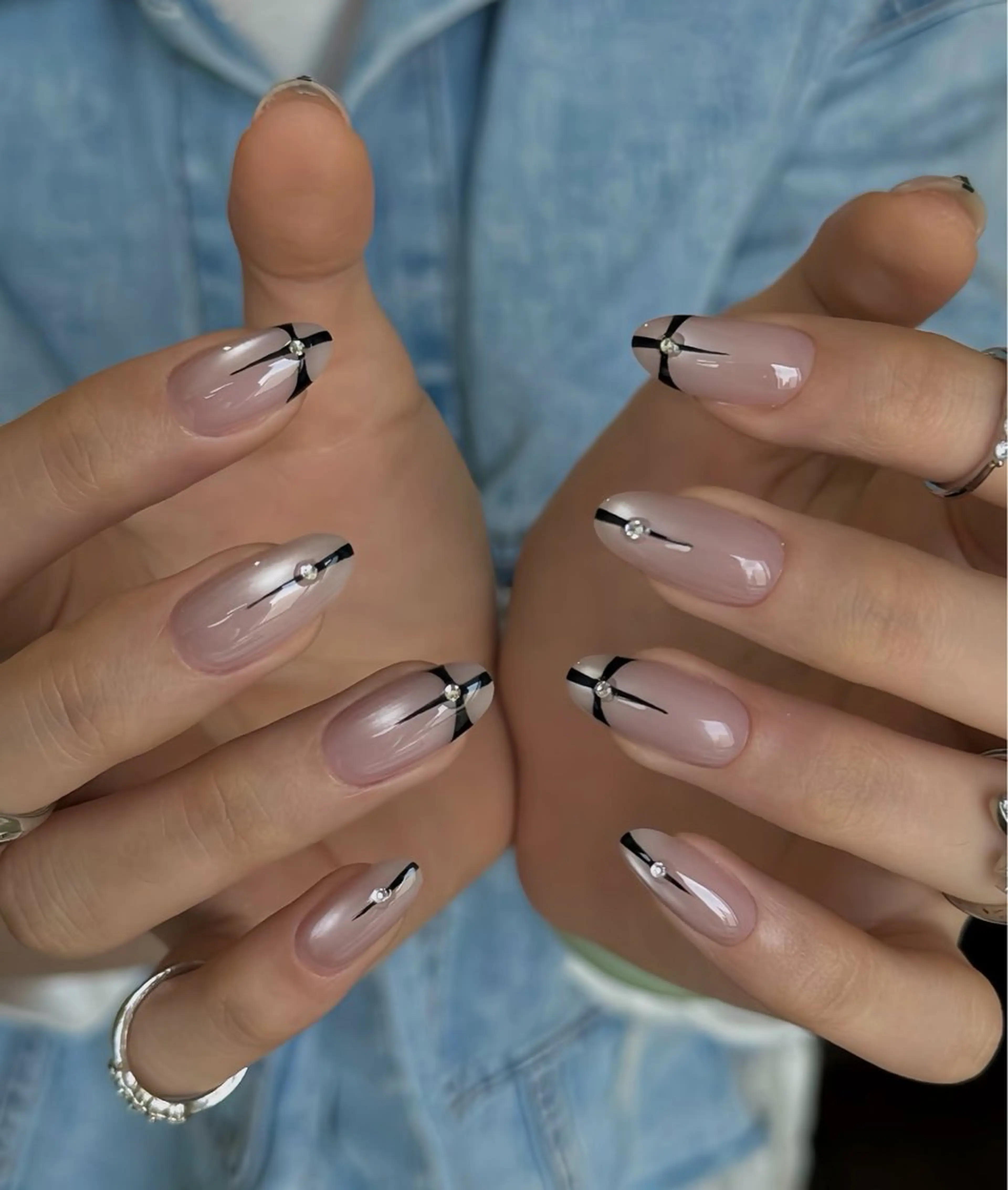 ネイル 桜ネイル フットネイル フレンチネイル グラデーション 氷ネイル・うるうるネイル ハンドネイル Lynn_ Nailのネイルデザイン