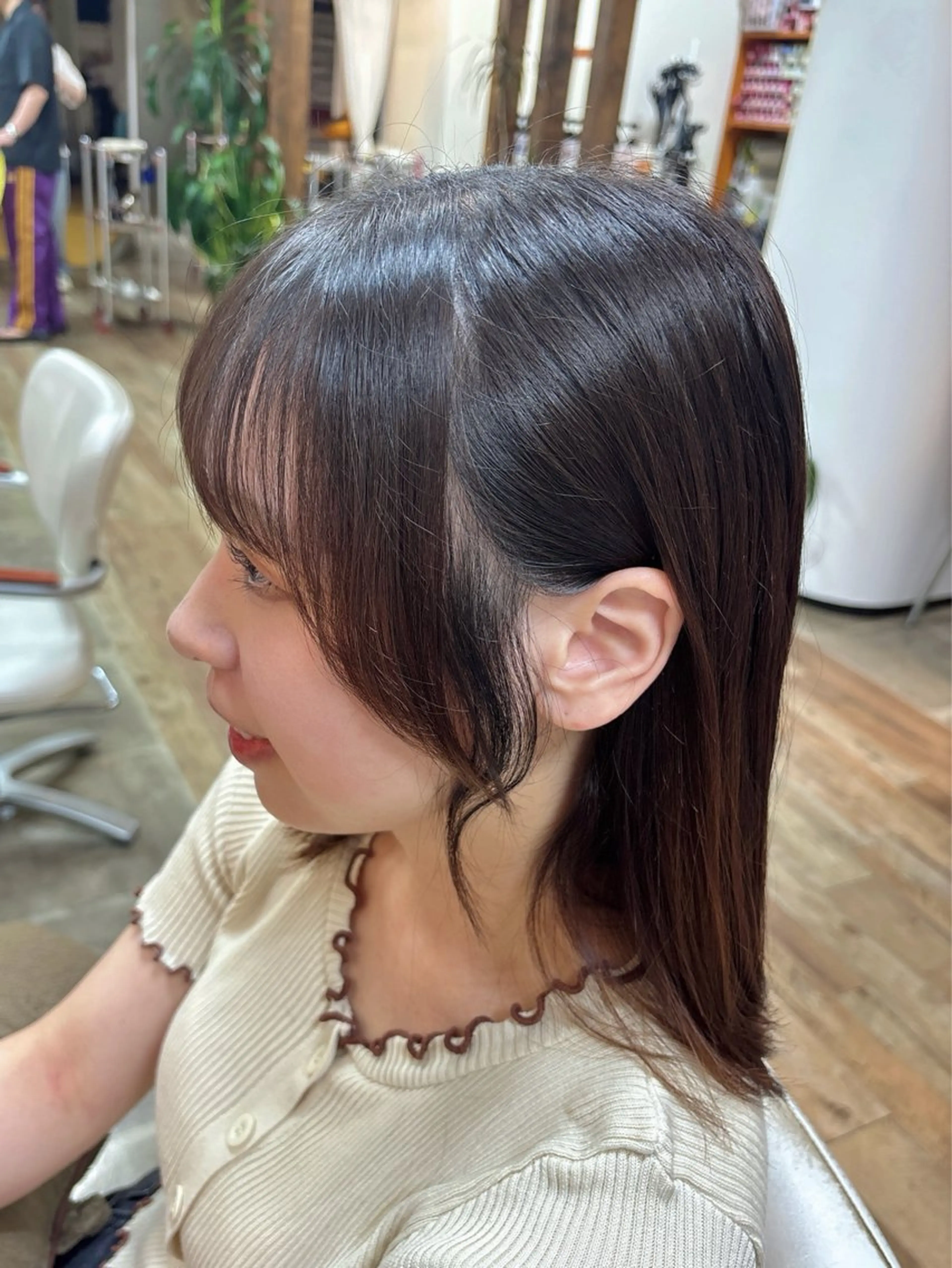 セミロング ヘアアレンジ 顔まわりレイヤー 顔周りカット レイヤーカット カット イツキ🌕デザインカ ラー🥨髪質改善🫧のヘアスタイル