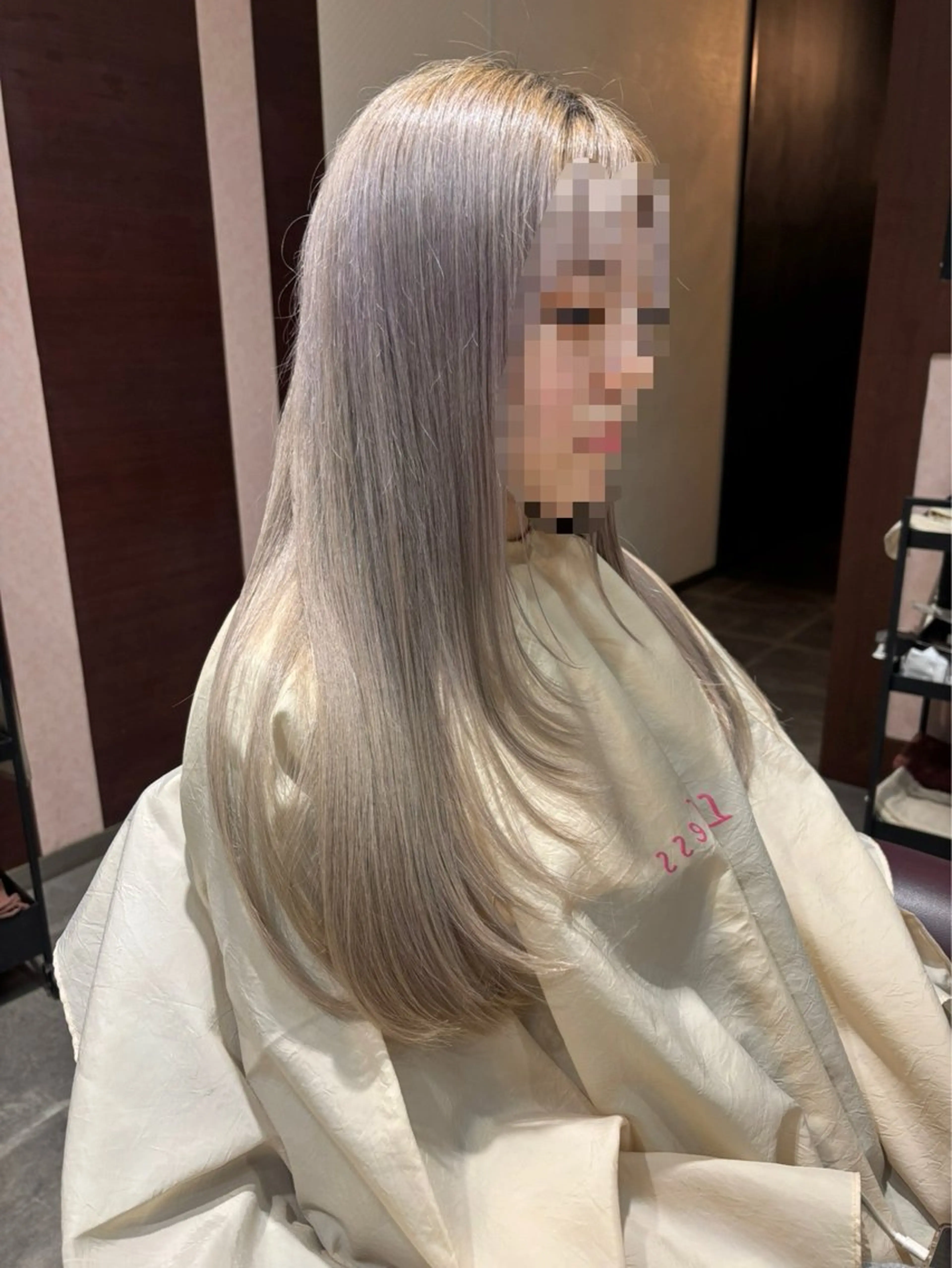 【艶✨️】ホワイトカラー/ブリーチ2回で叶えます💫➕カット無料！の写真