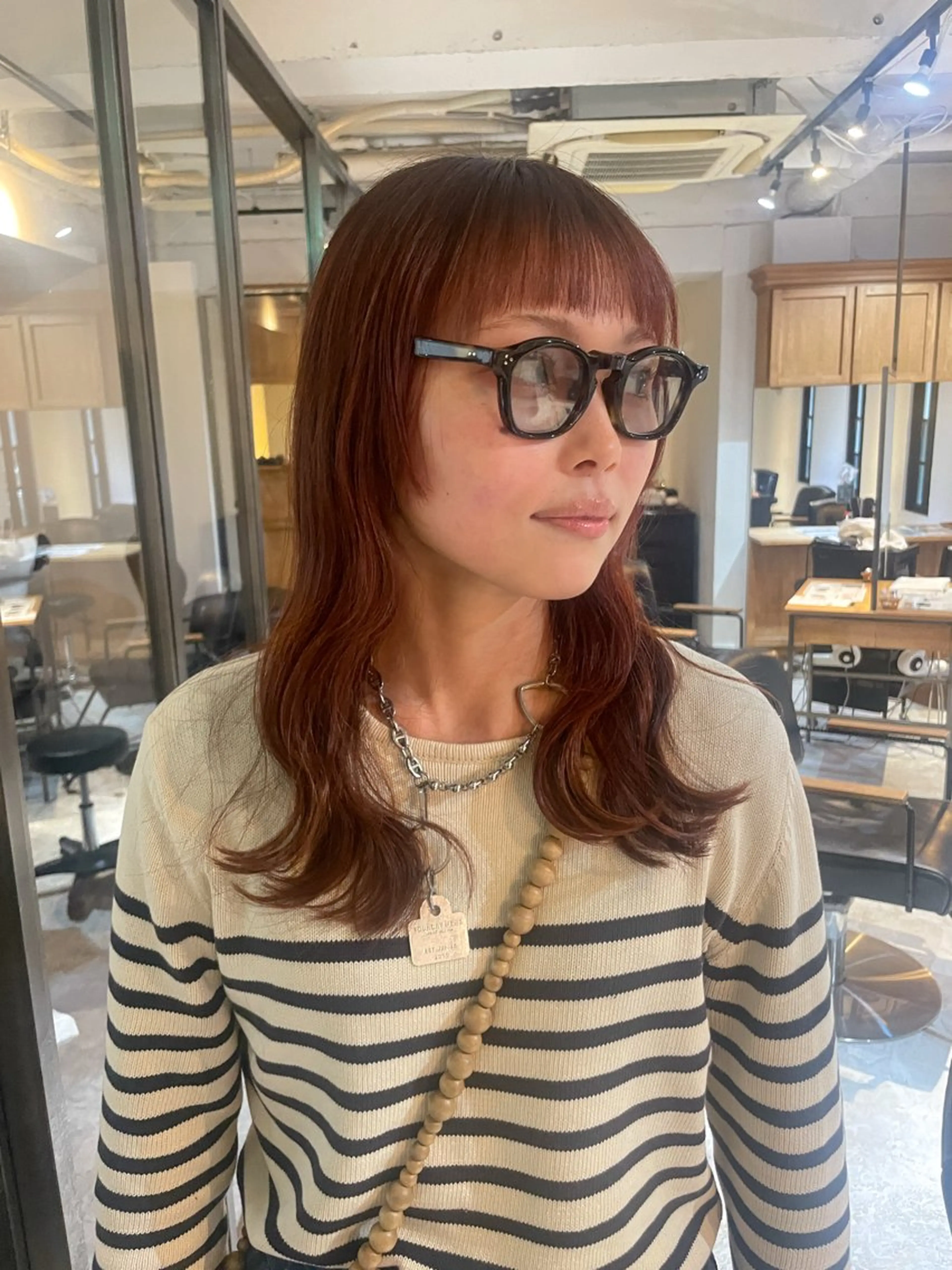 ロング レイヤーカット オン眉 FERIA 緑地公園 🎀山口 ゆらら🎀のヘアスタイル