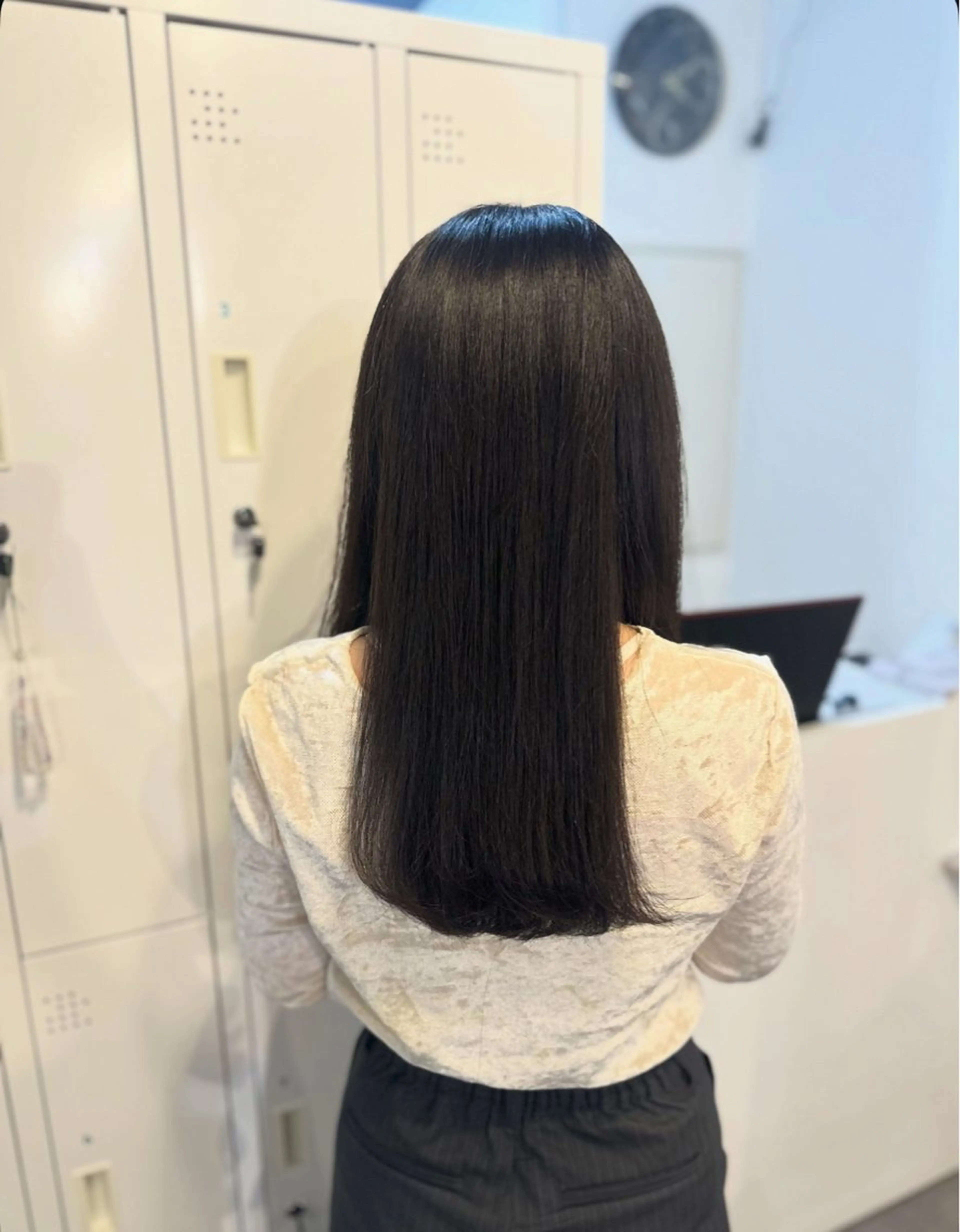 セミロング カラー グレージュ カット ヘアカラー Sherry/R 三川町　木村祐里奈のヘアスタイル
