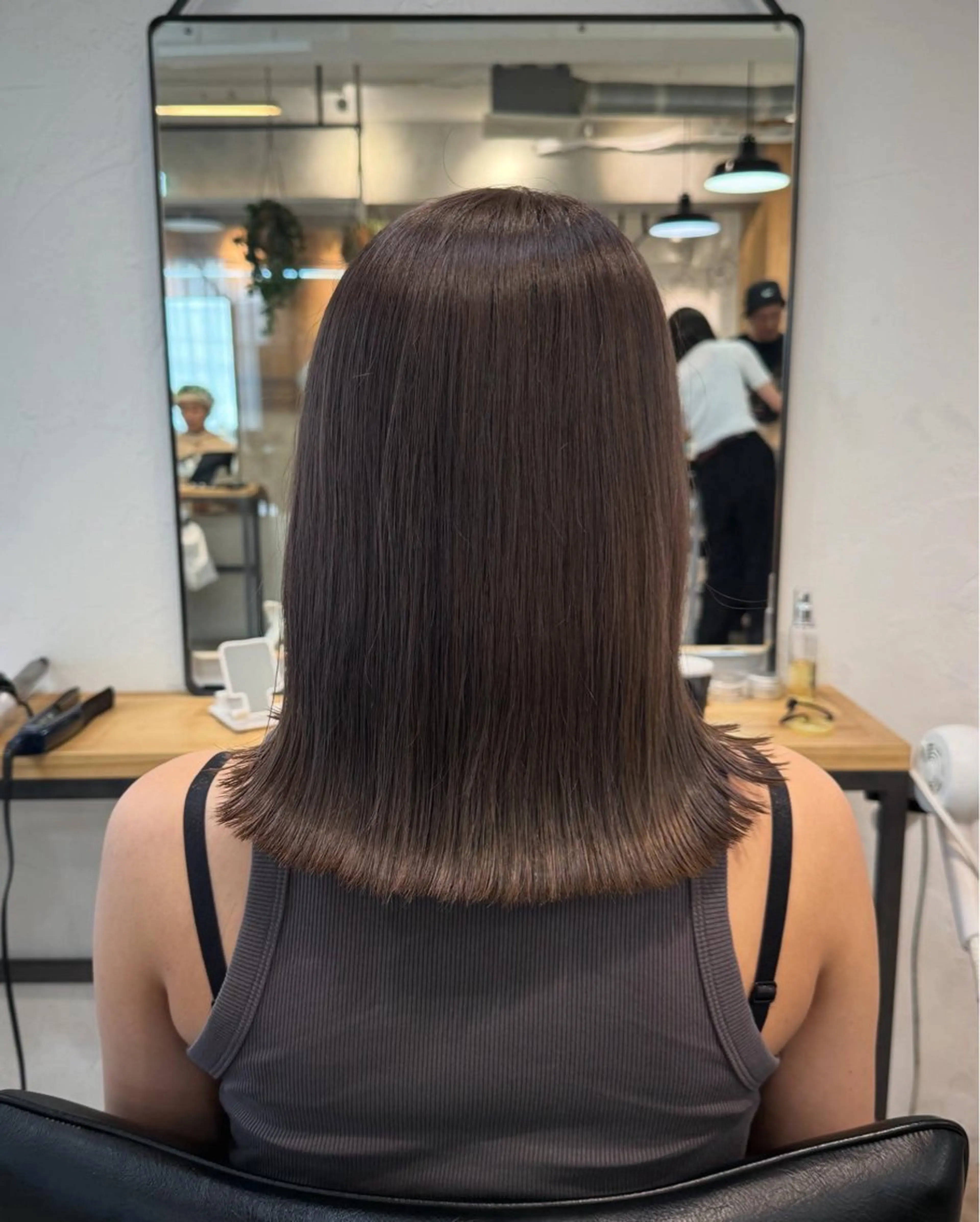 ミディアム カラー ミルクティー× グレージュMOMOのヘアスタイル