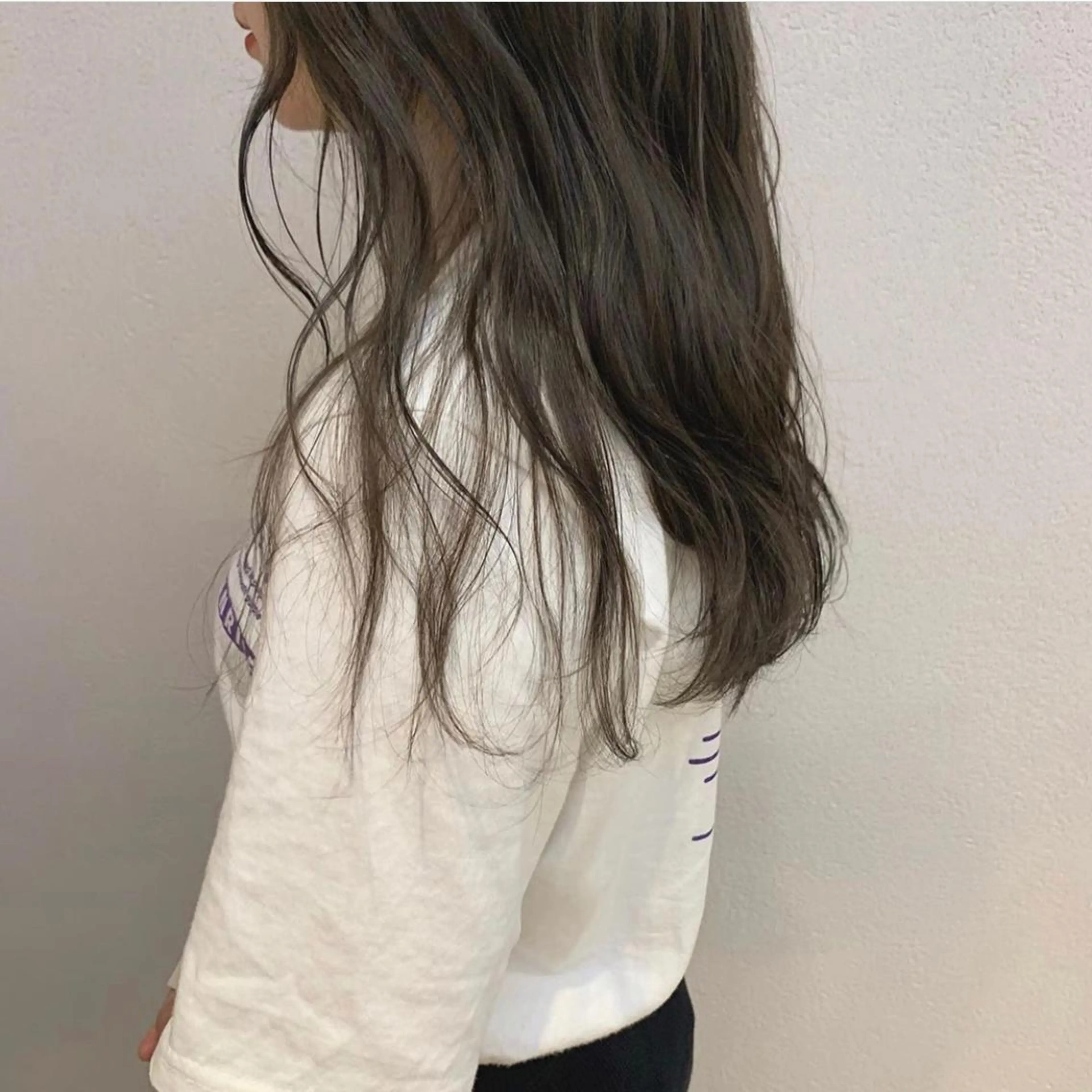 ロング カラー ベージュカラー ブリーチ ブリーチなしカラー ayano /トレンドヘアのヘアスタイル