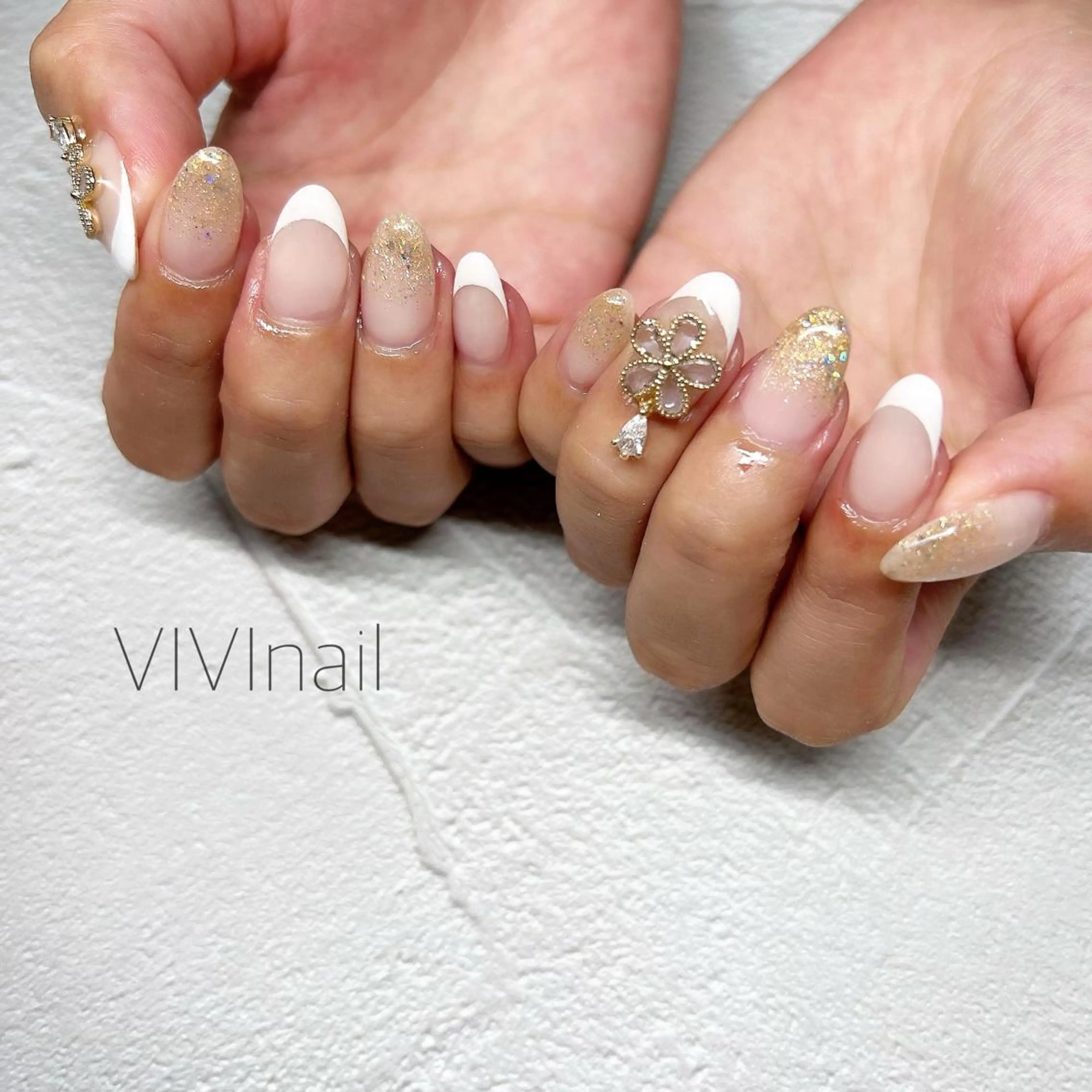 ネイル フレンチネイル ハンドネイル vivi nailのネイルデザイン