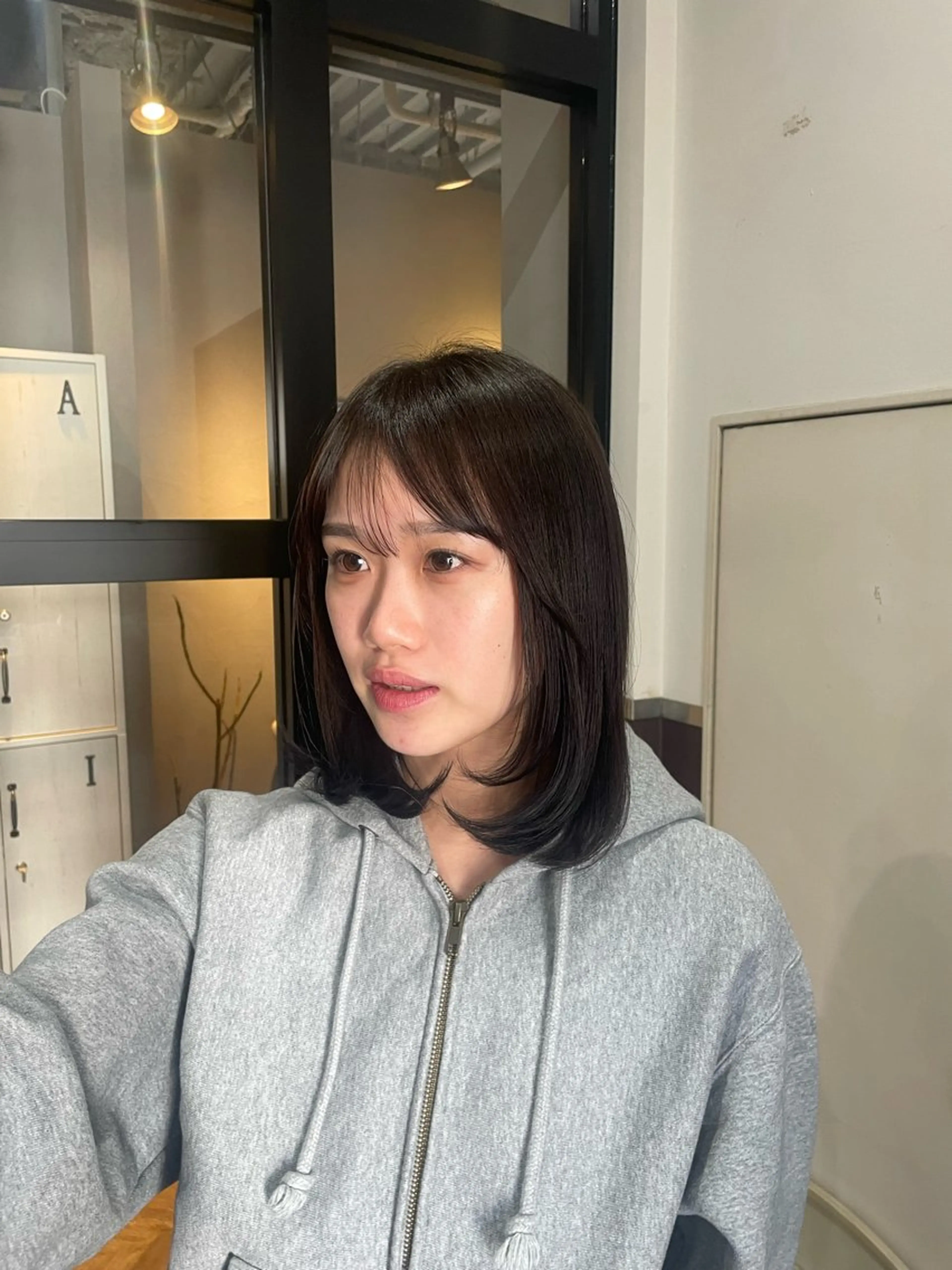 ミディアム トリートメント カット ヘアカラー トリートメント 𝐚𝐨𝐢/パーマ /ショート/メンズのヘアスタイル