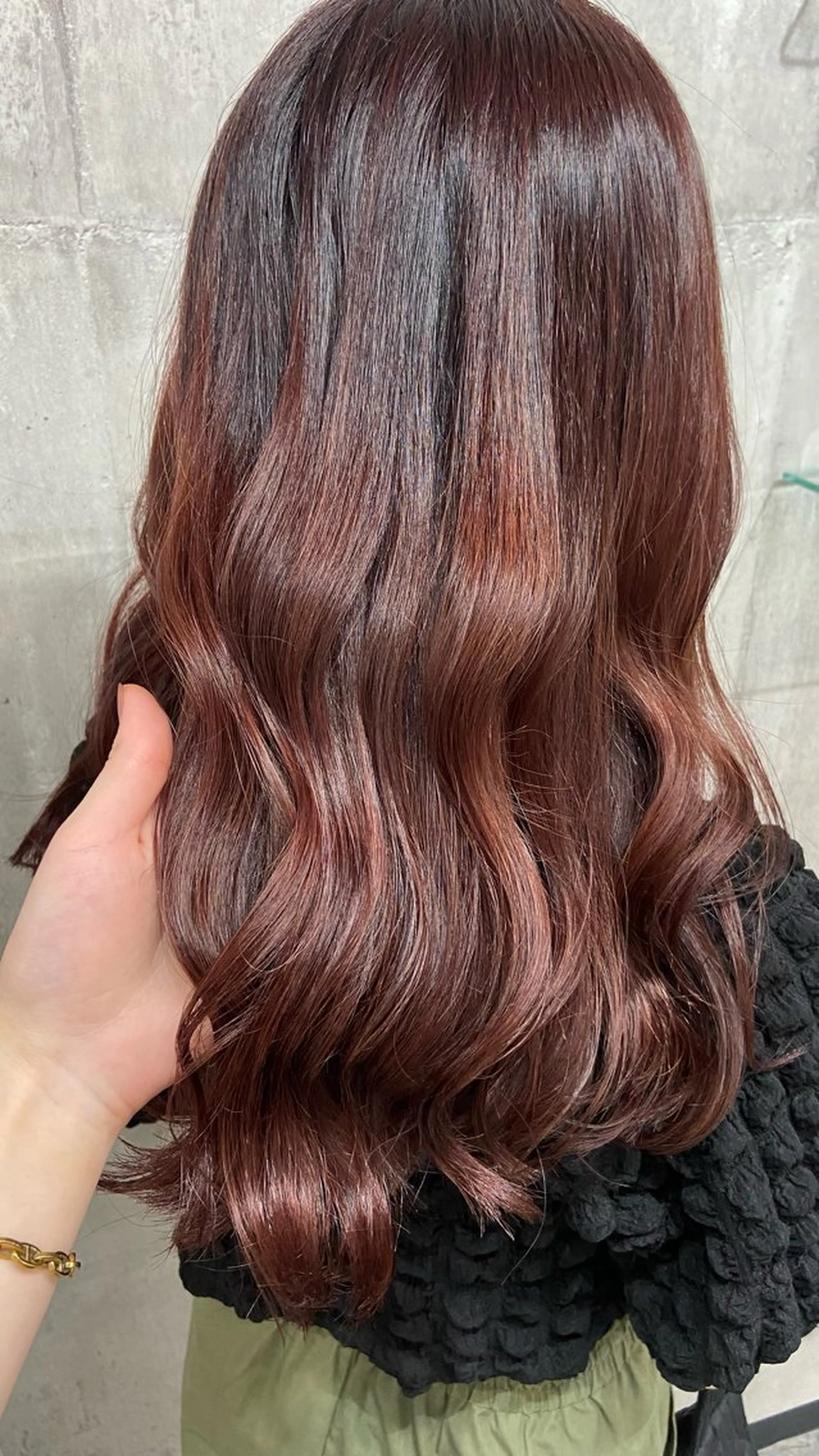 セミロング カラー ブリーチ ブラウンカラー ピンクカラー ピンクブラウン カット ヘアカラー トリートメント Sunny side 大名 RIOのヘアスタイル