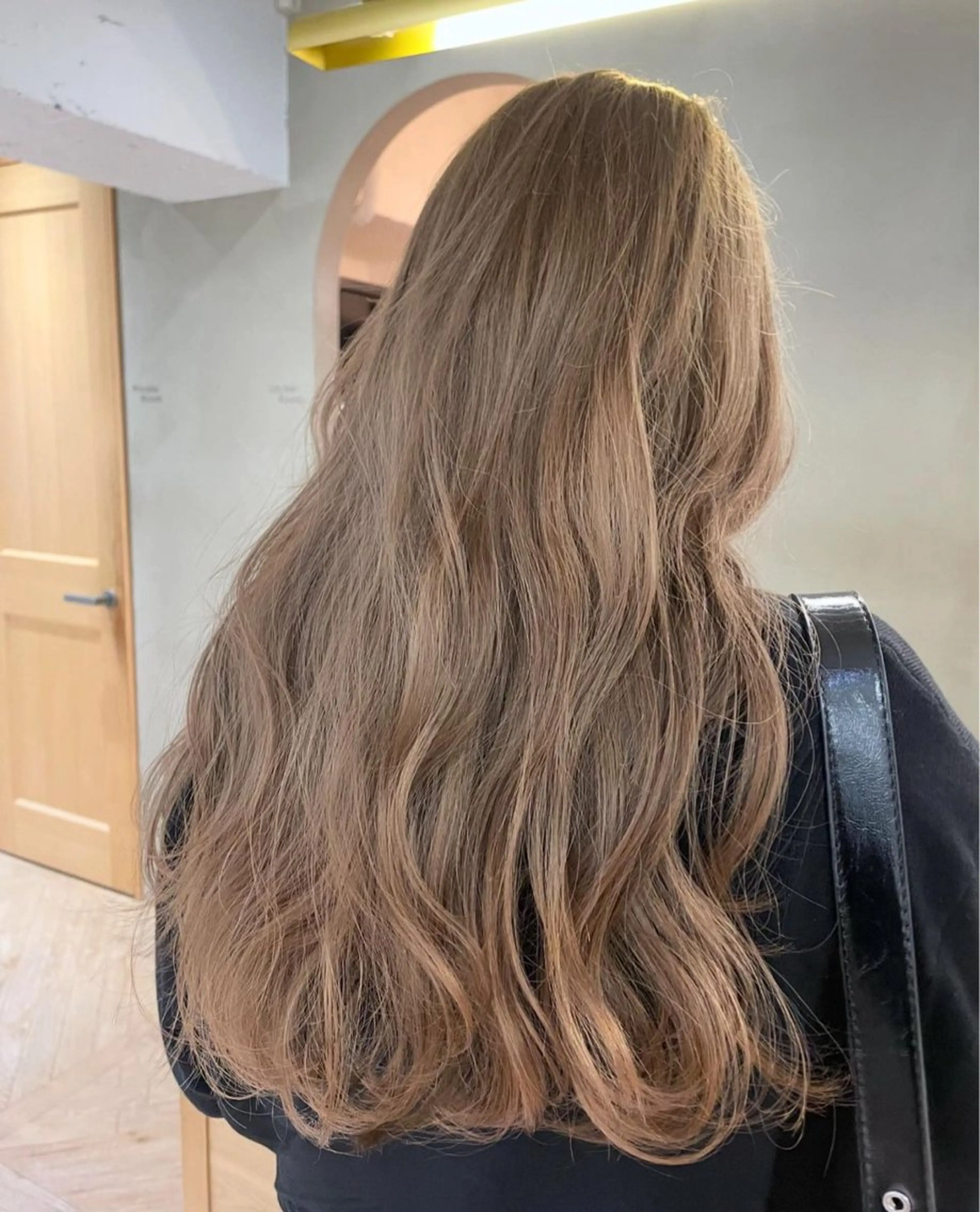 ロング ヘアカラー トリートメント 似合わせレイヤー ＆透明感カラーのヘアスタイル