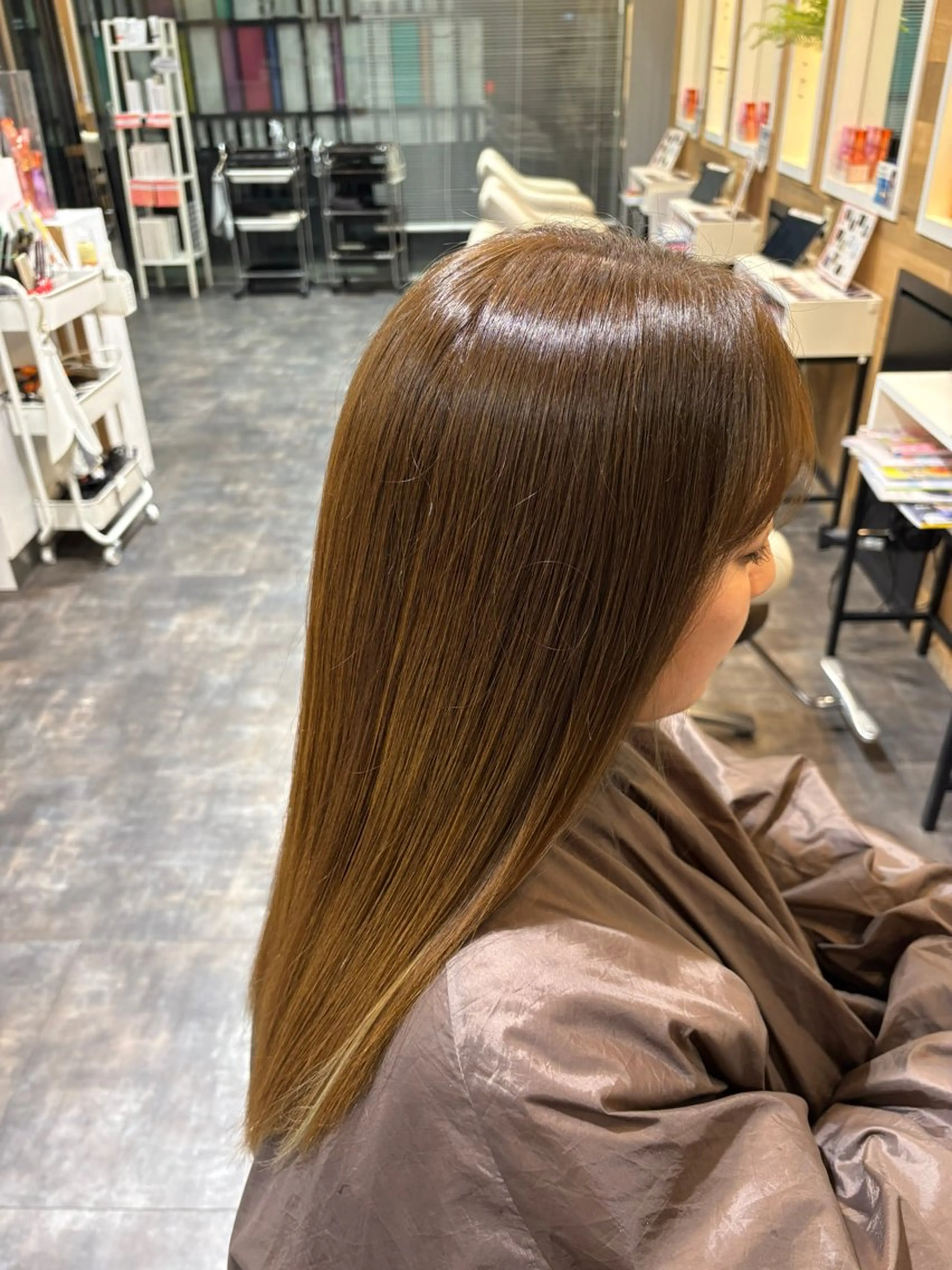 カラー オリーブカラー ヘアカラー （ハピス） むつみのヘアスタイル