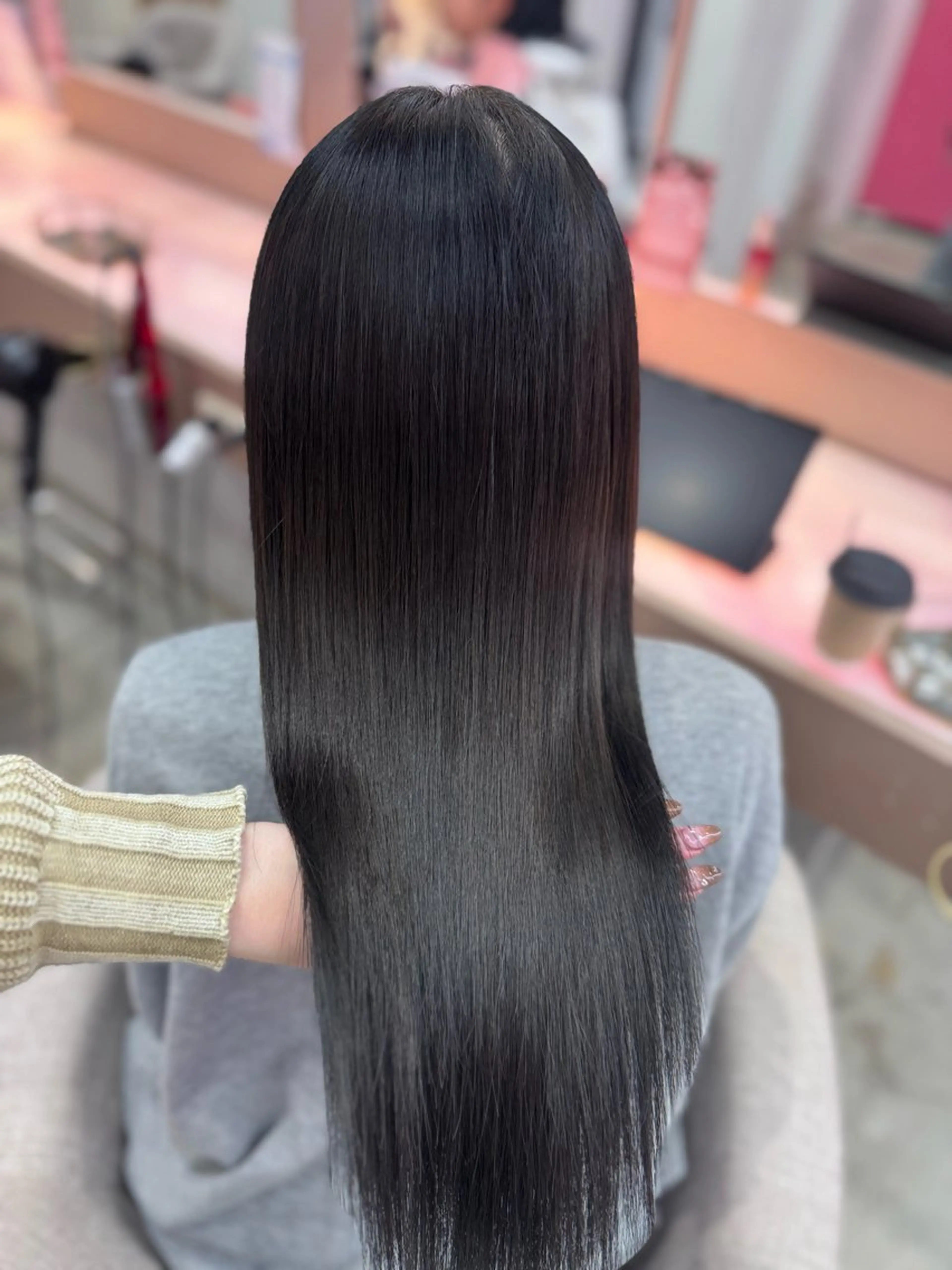 ロング 縮毛矯正 wixymimi　hair salon所属・艶カラー✨レイヤー 𝐚𝐲𝐚𝐤𝐚のヘアスタイル