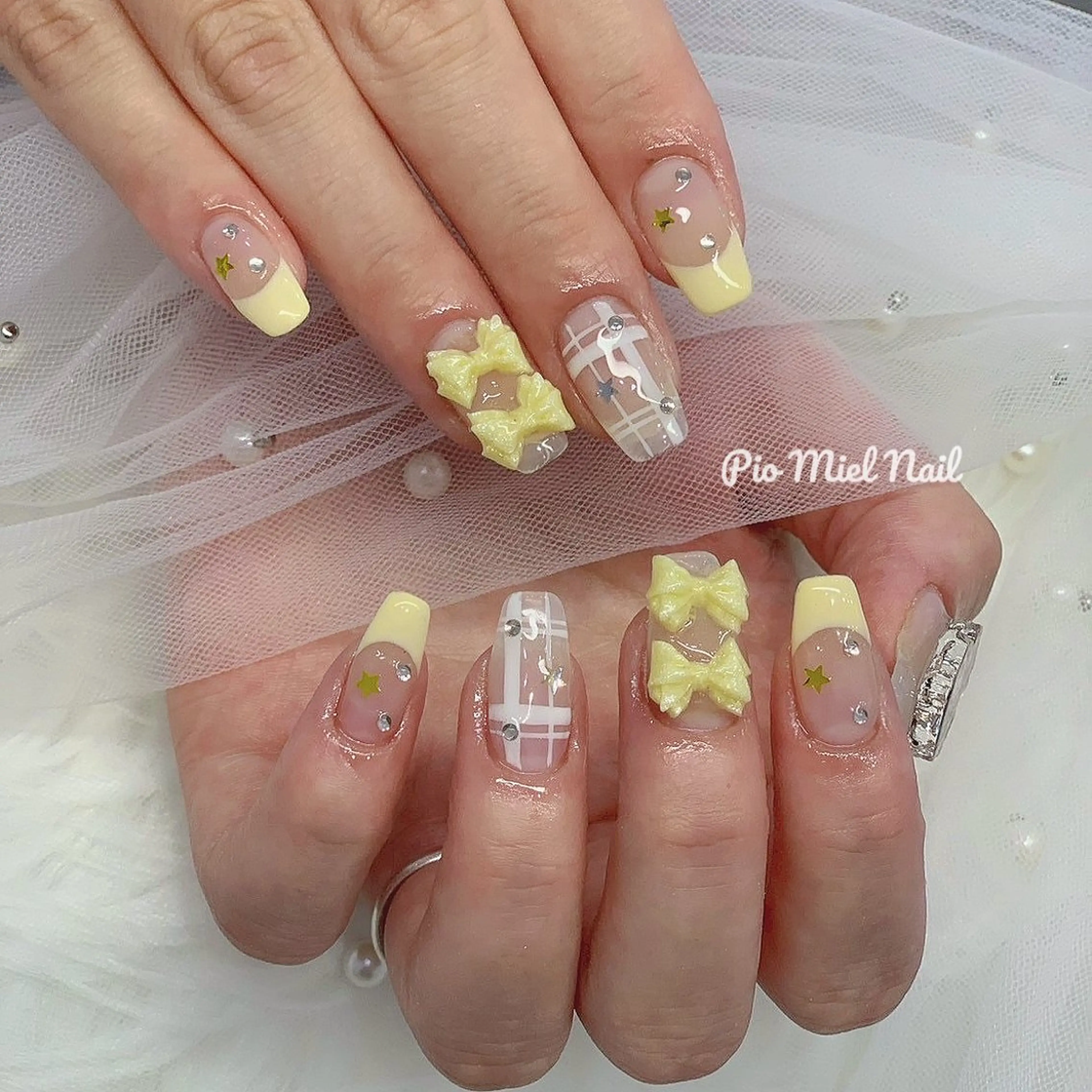 ミディアム 韓国風ヘア Pio Mielのネイルデザイン
