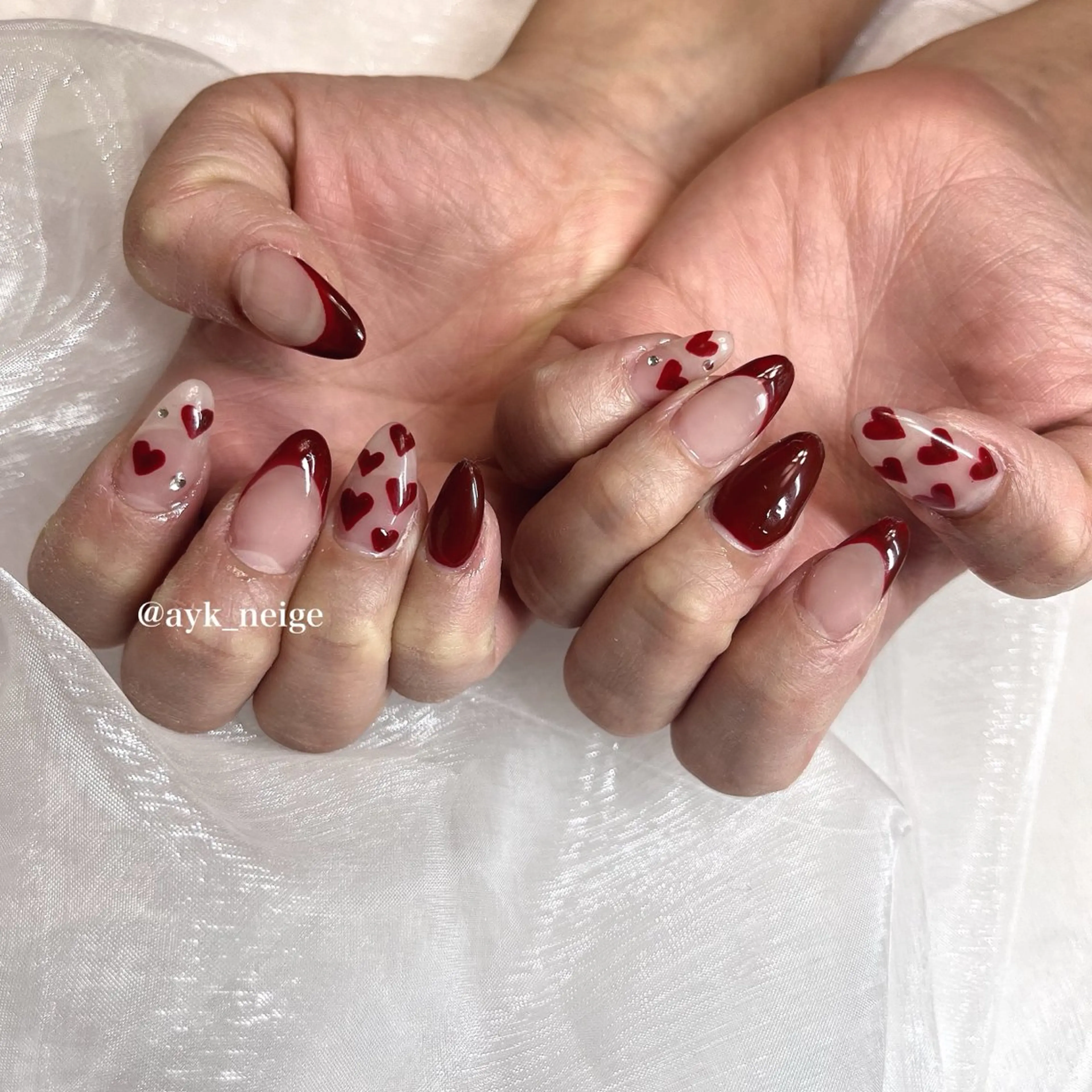 ネイル フットネイル キラキラネイル 韓国ネイル リボン n'eige nail所属・大谷 綾香のネイルデザイン