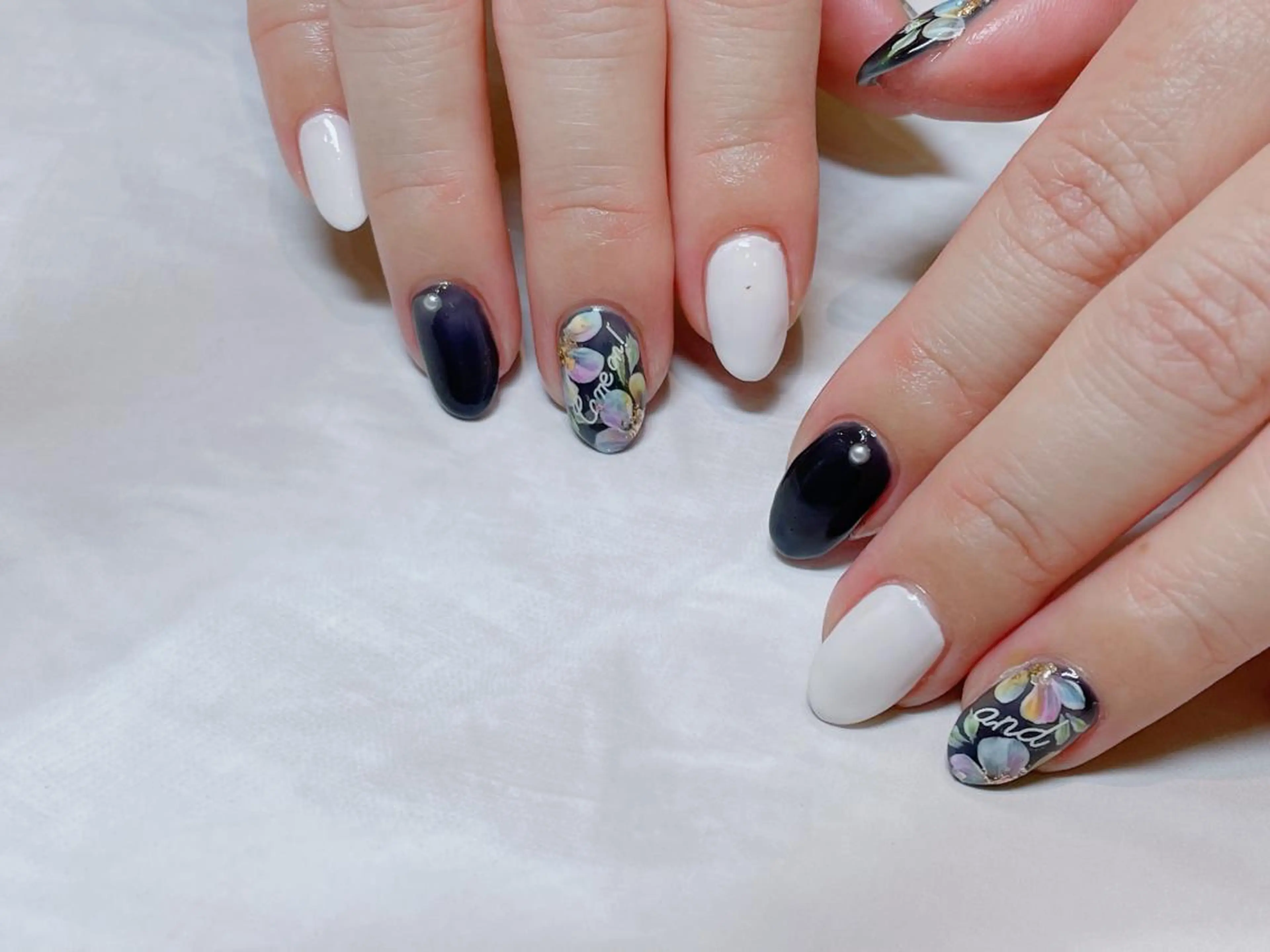 ネイル フラワーネイル ジェルネイル パラジェル SINCERELY シンシアリー🌈のネイルデザイン