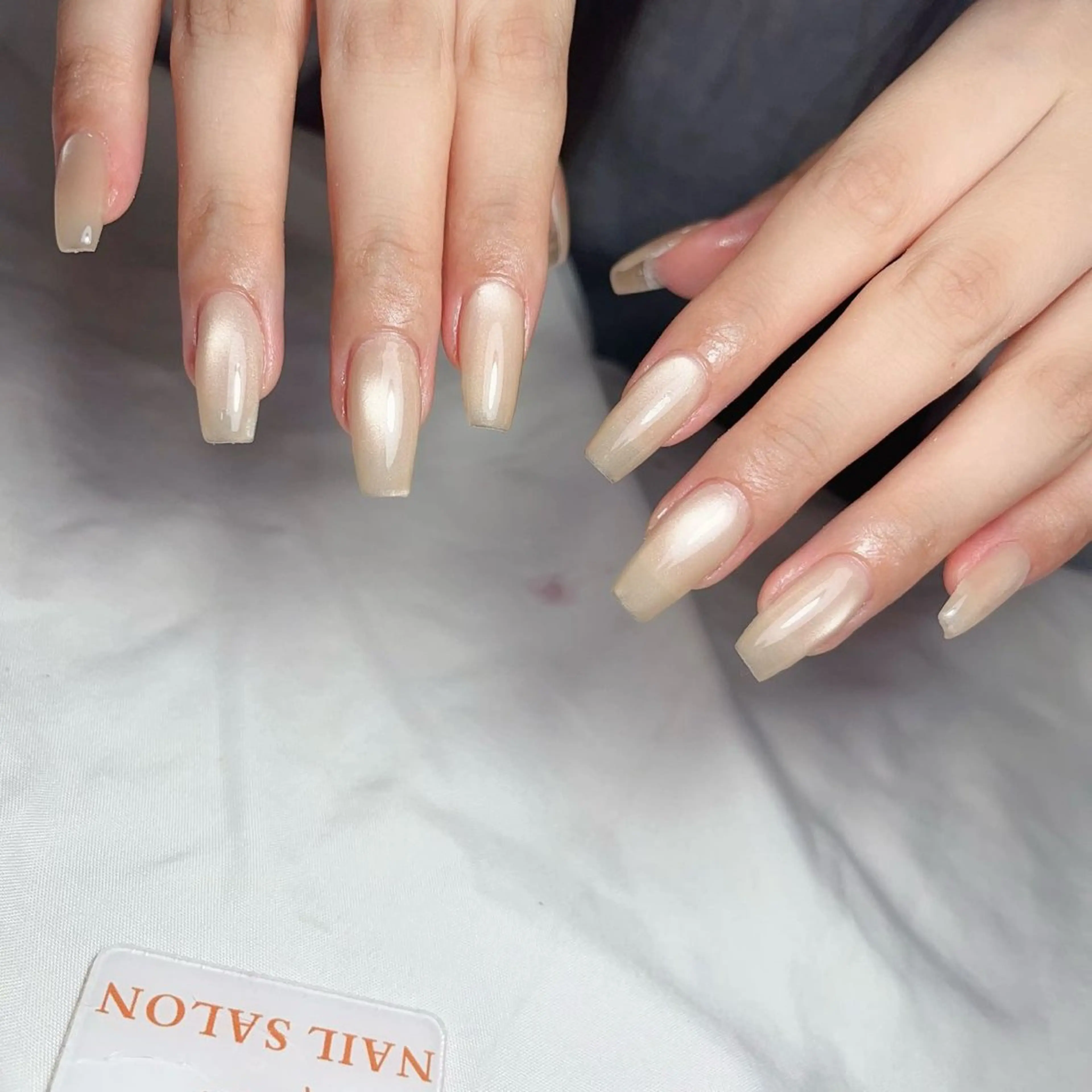 ネイル アートネイル フレンチネイル ジェルネイル グラデーション 韓国ネイル ハンドネイル さくら💮💮 【オフ無料】のネイルデザイン