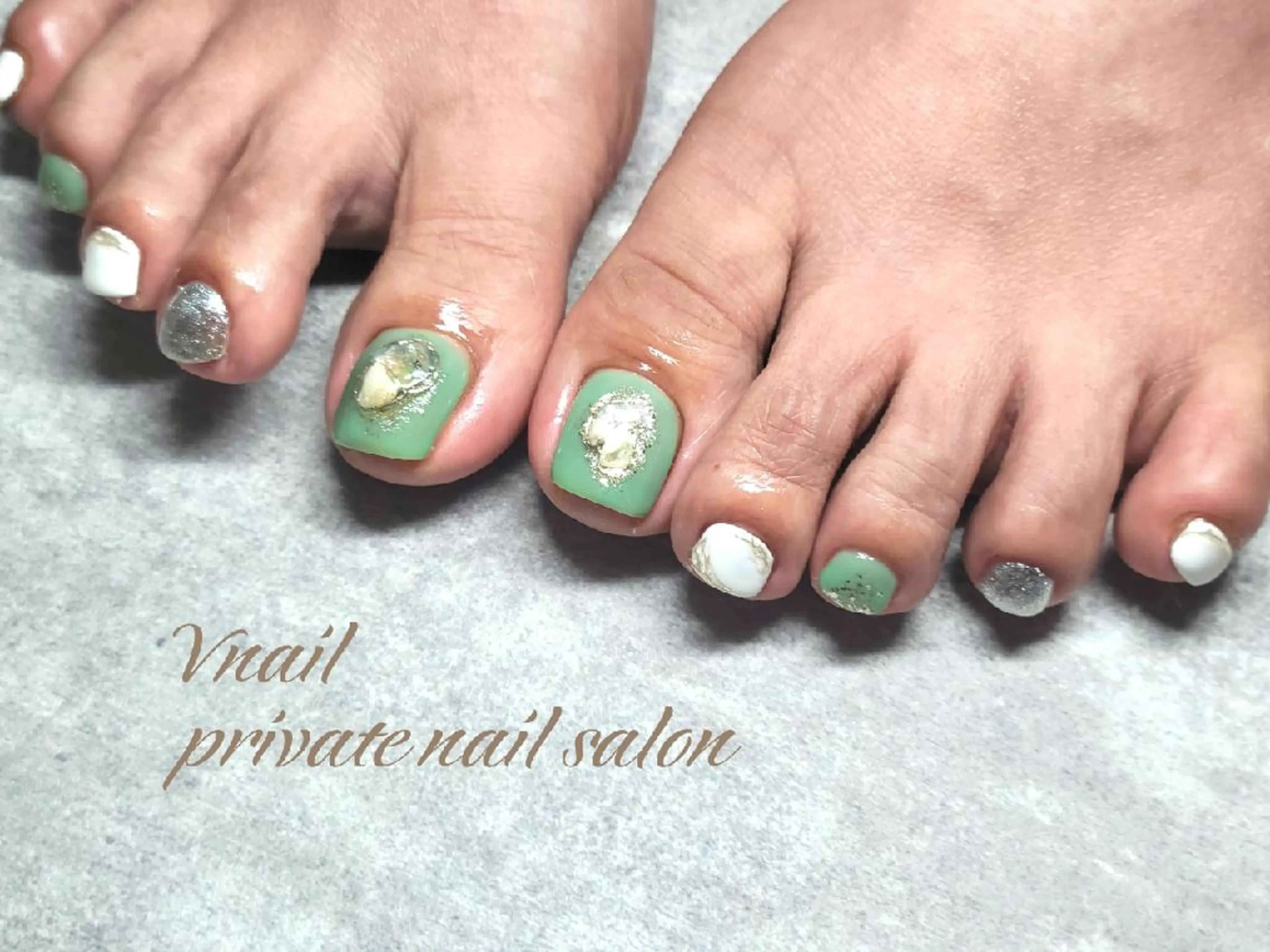 ネイル V. nailのネイルデザイン