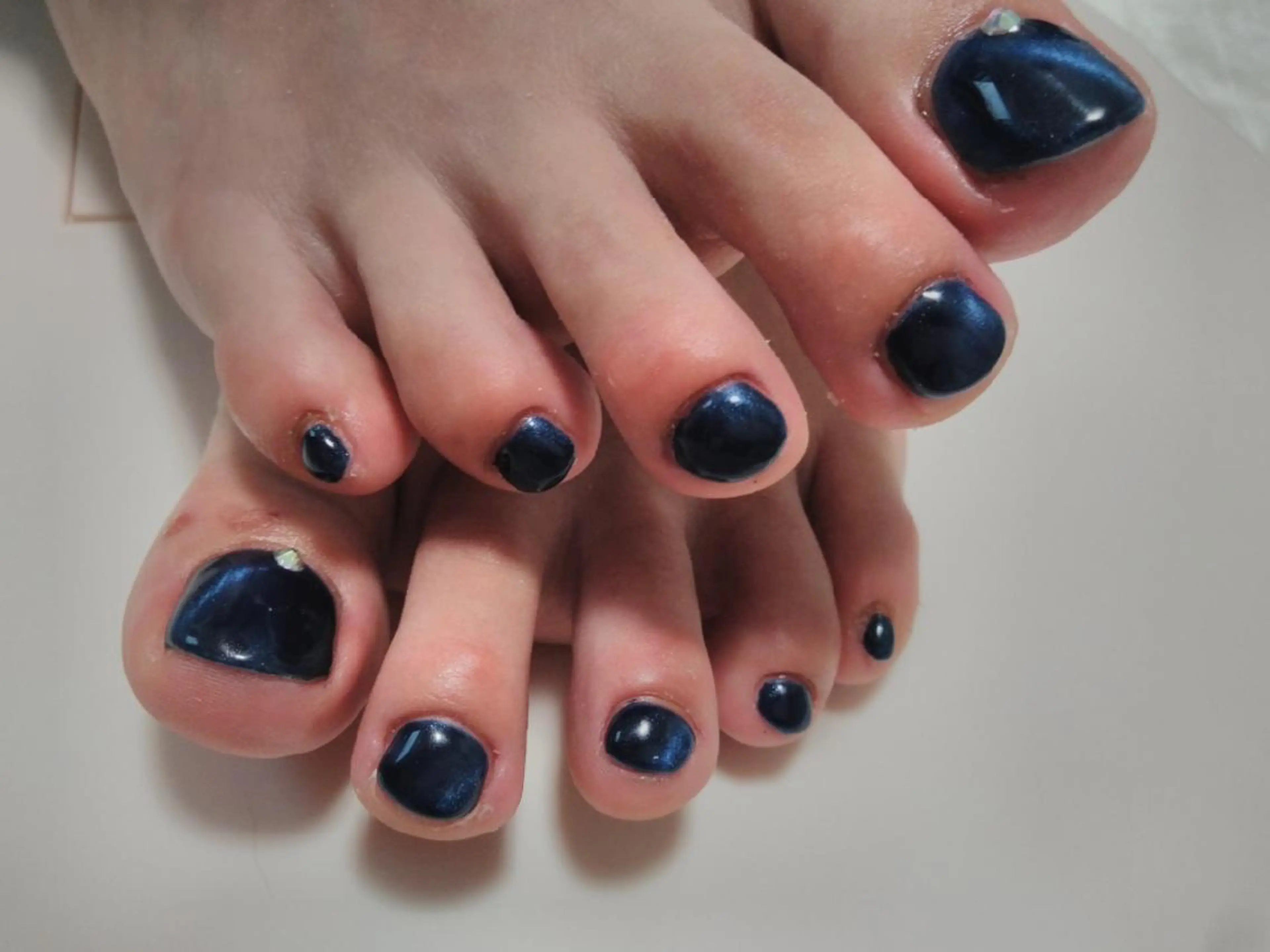 ネイル フットネイル ワンカラーネイル エステとネイル ローズコンフォートのネイルデザイン