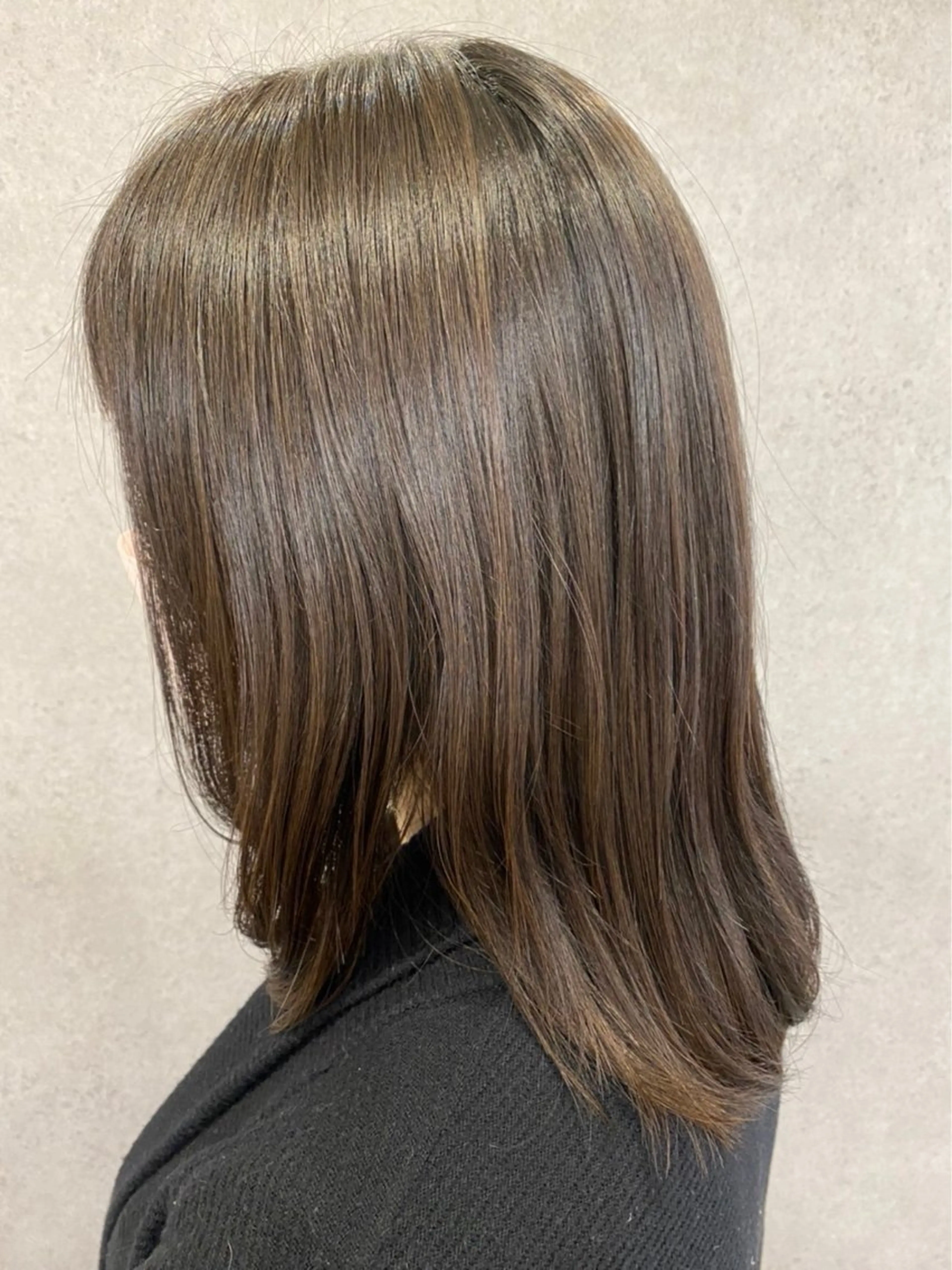 カラー 板垣 咲希のヘアスタイル