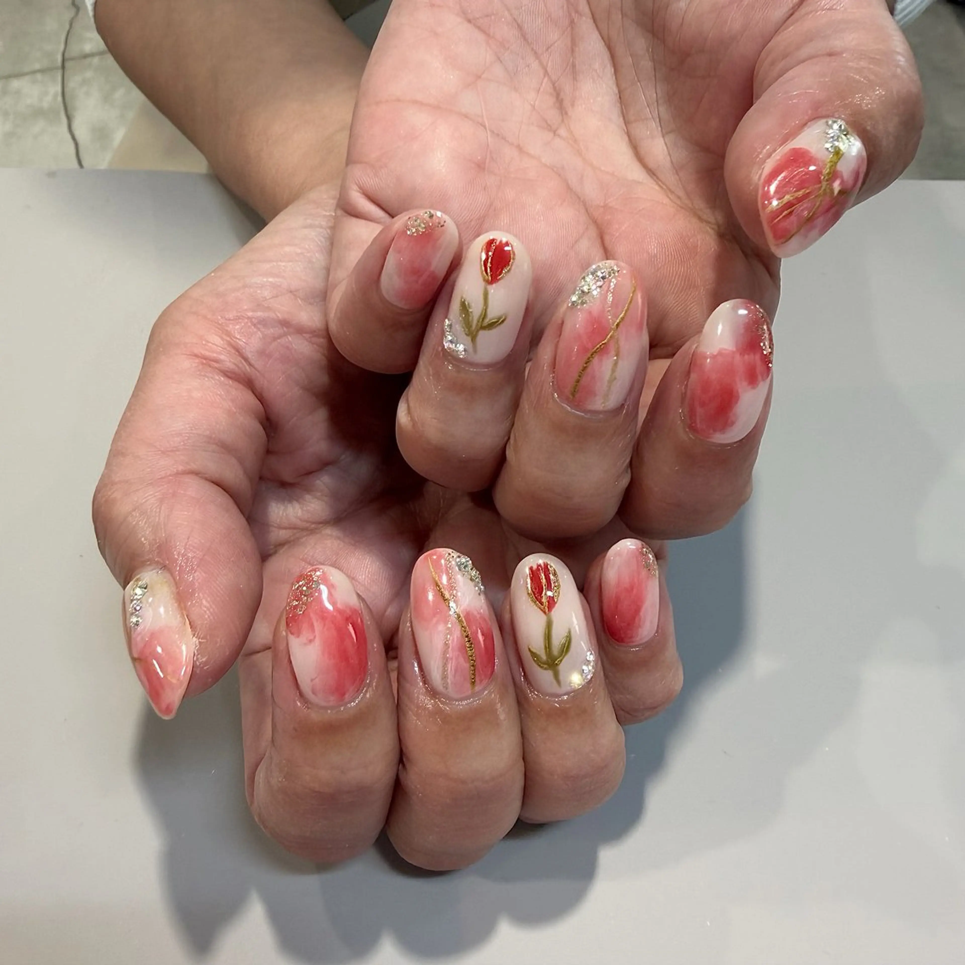 ネイル ハンドネイル 小野澤 紗智のネイルデザイン