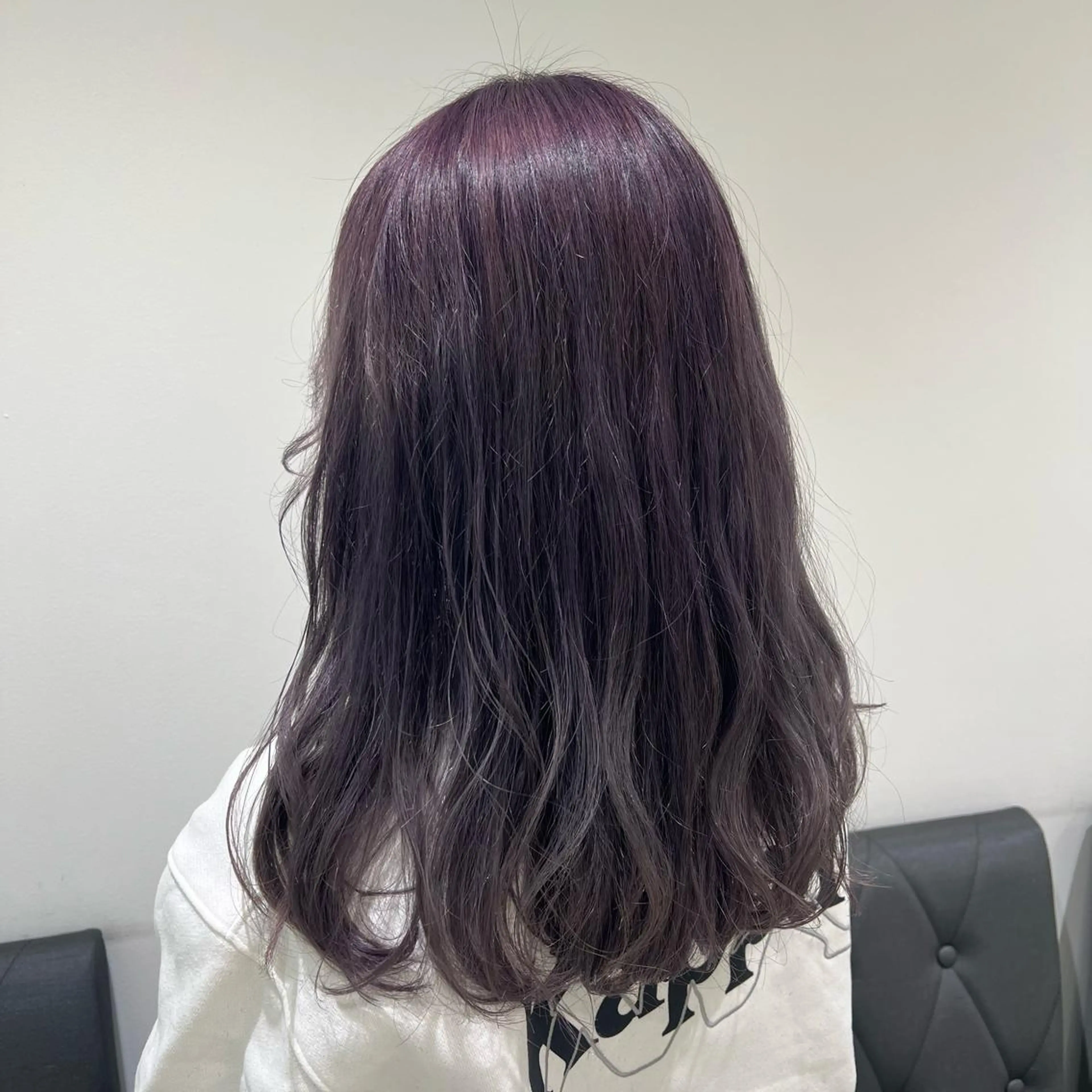 セミロング カラー ブリーチ グレージュ ラベンダーカラー ラベンダーグレージュ ラベンダーグレー ヘアカラー トリートメント 【暖色カラー特化】 中山由梨のヘアスタイル