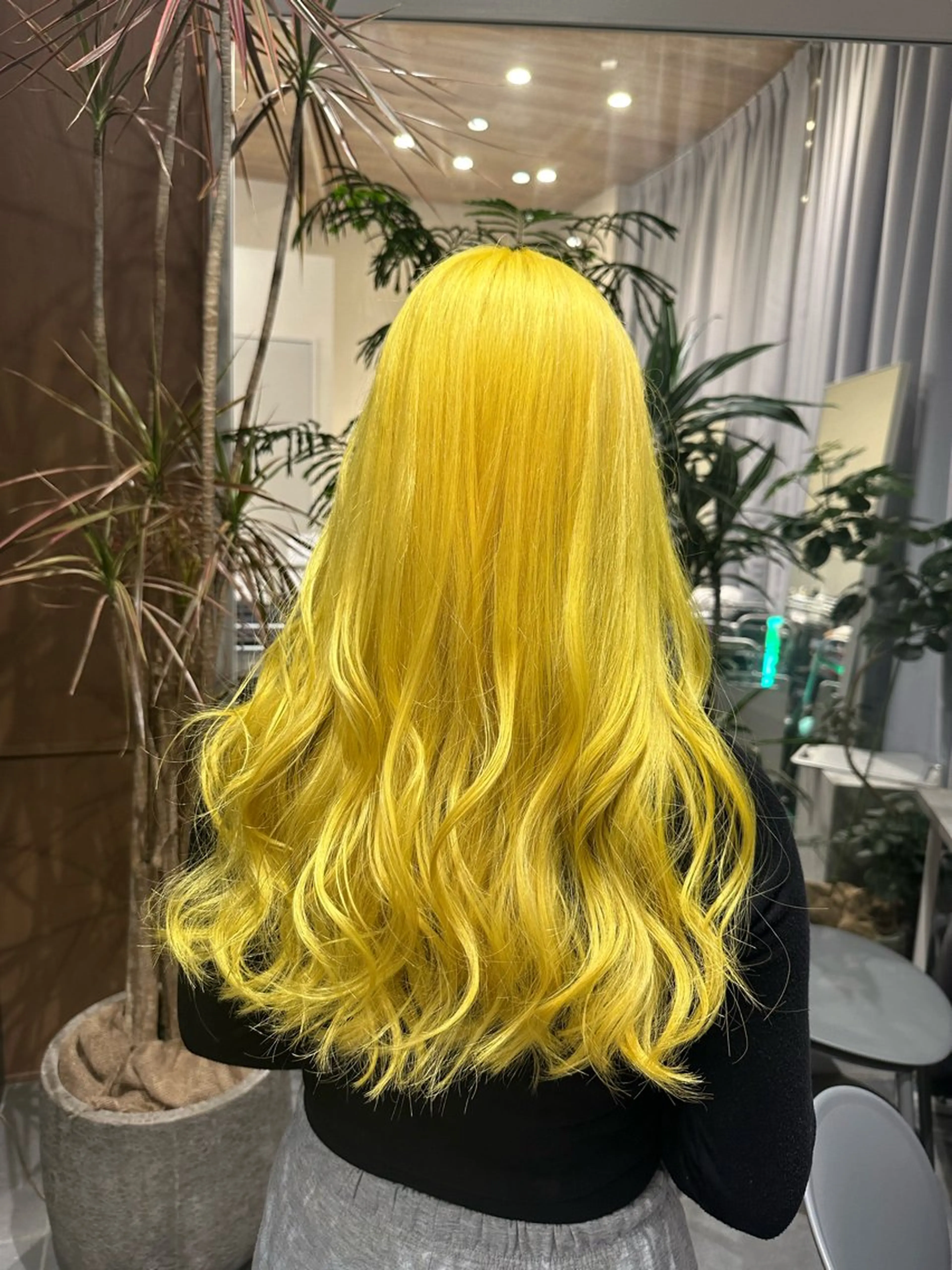 ロング カラー ブリーチ ケアブリーチ ダブルカラー ハイトーンカラー イエローカラー ヘアカラー トリートメント 💋ハイトーンデザイ ンヘア💋A'nyuのヘアスタイル