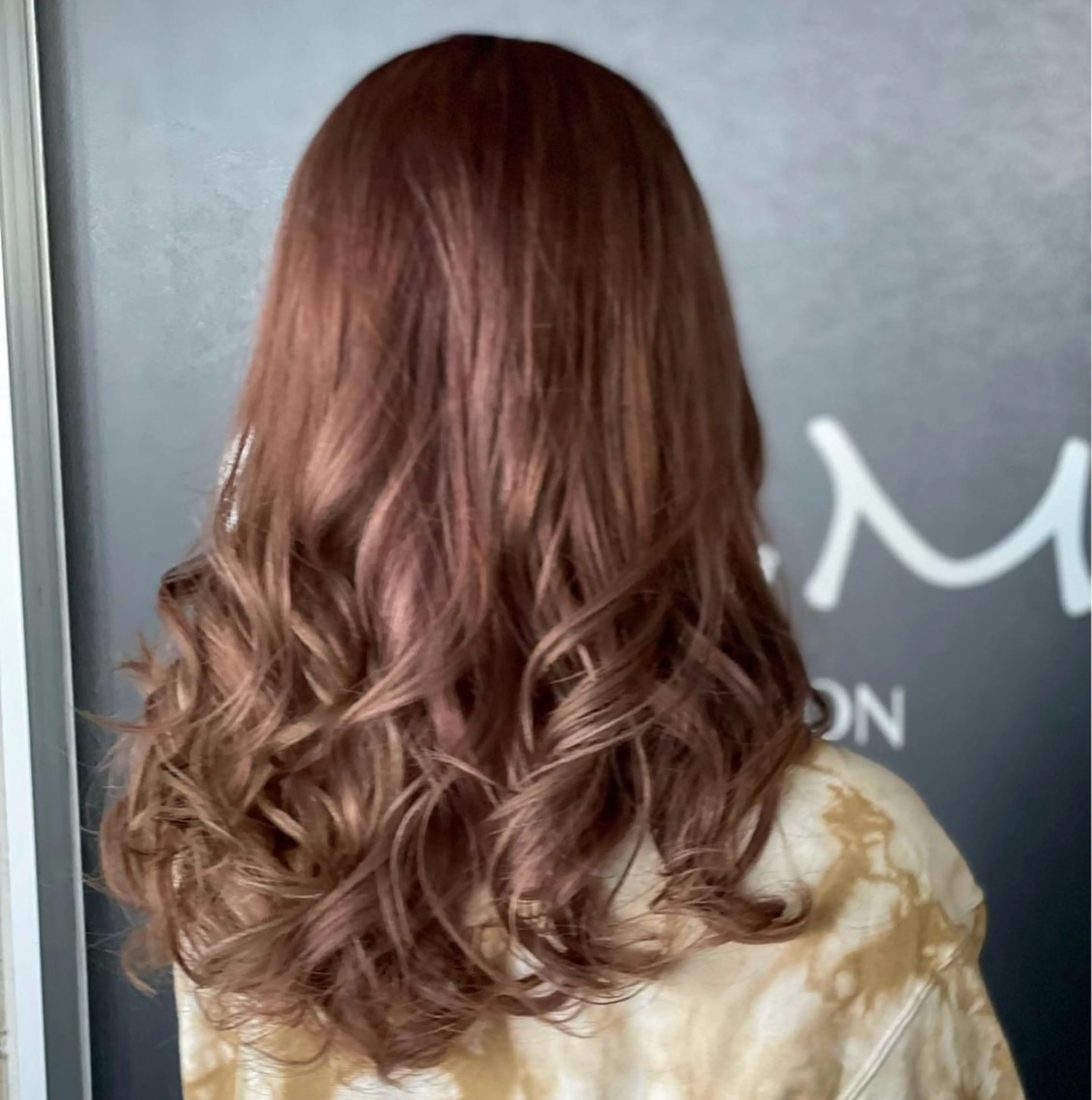 ロング カラー 宮崎 英絵のヘアスタイル