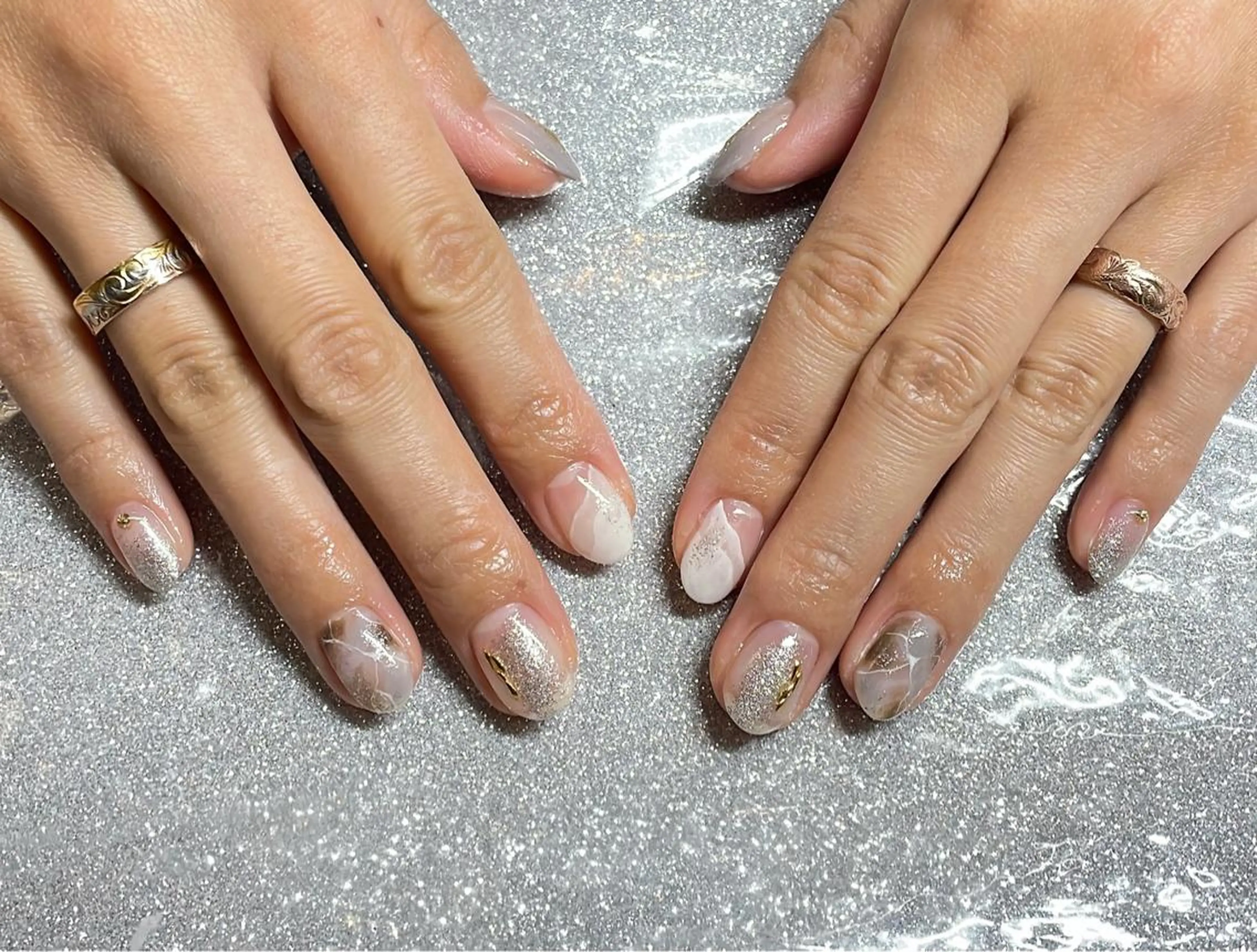 ネイル ハンドネイル VIERU 🌈🎀💖のネイルデザイン