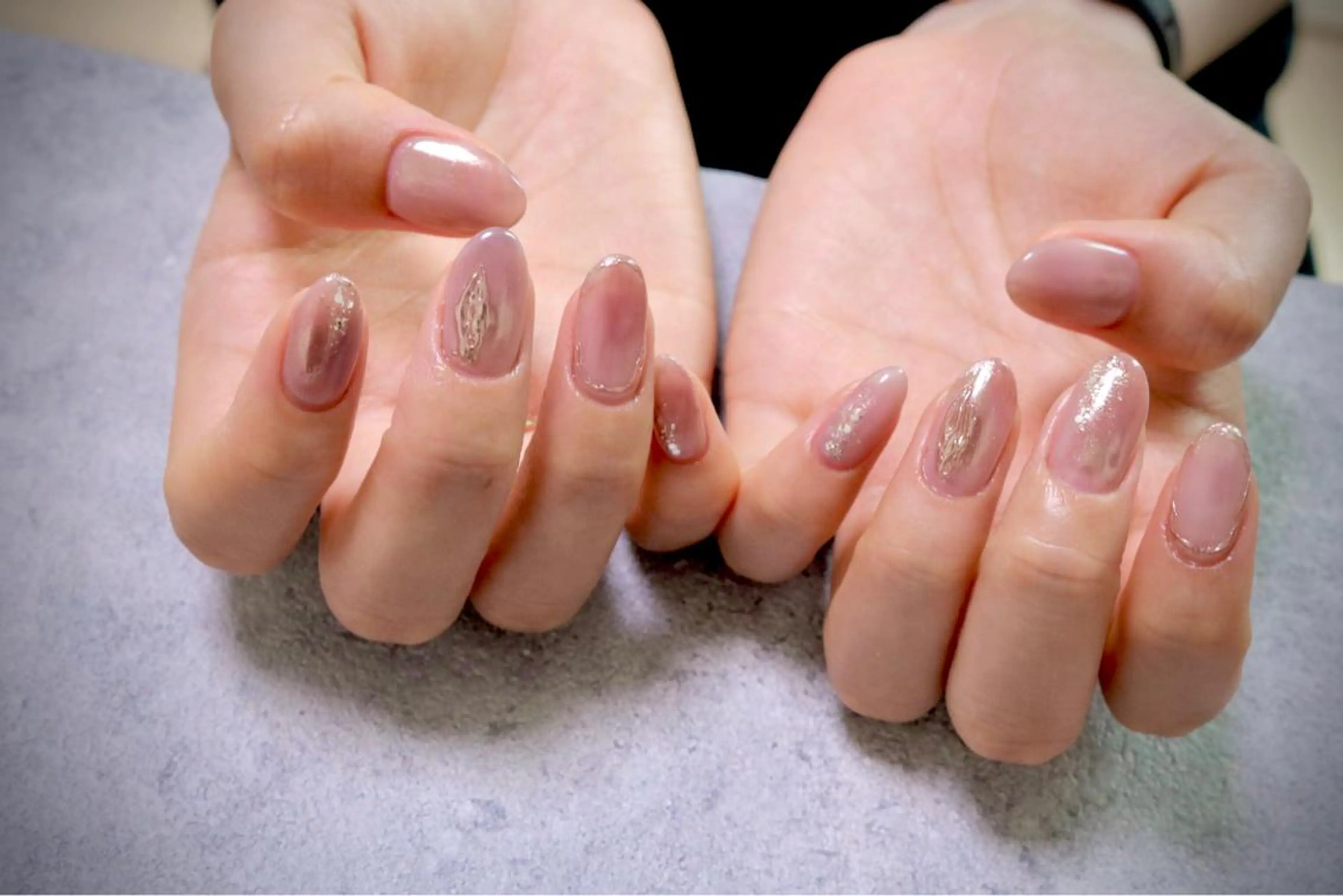 ネイル オーロラネイル カジュアル フラッシュネイル ジェルネイル ラメ(グリッター) ハンドネイル MH Nailのネイルデザイン