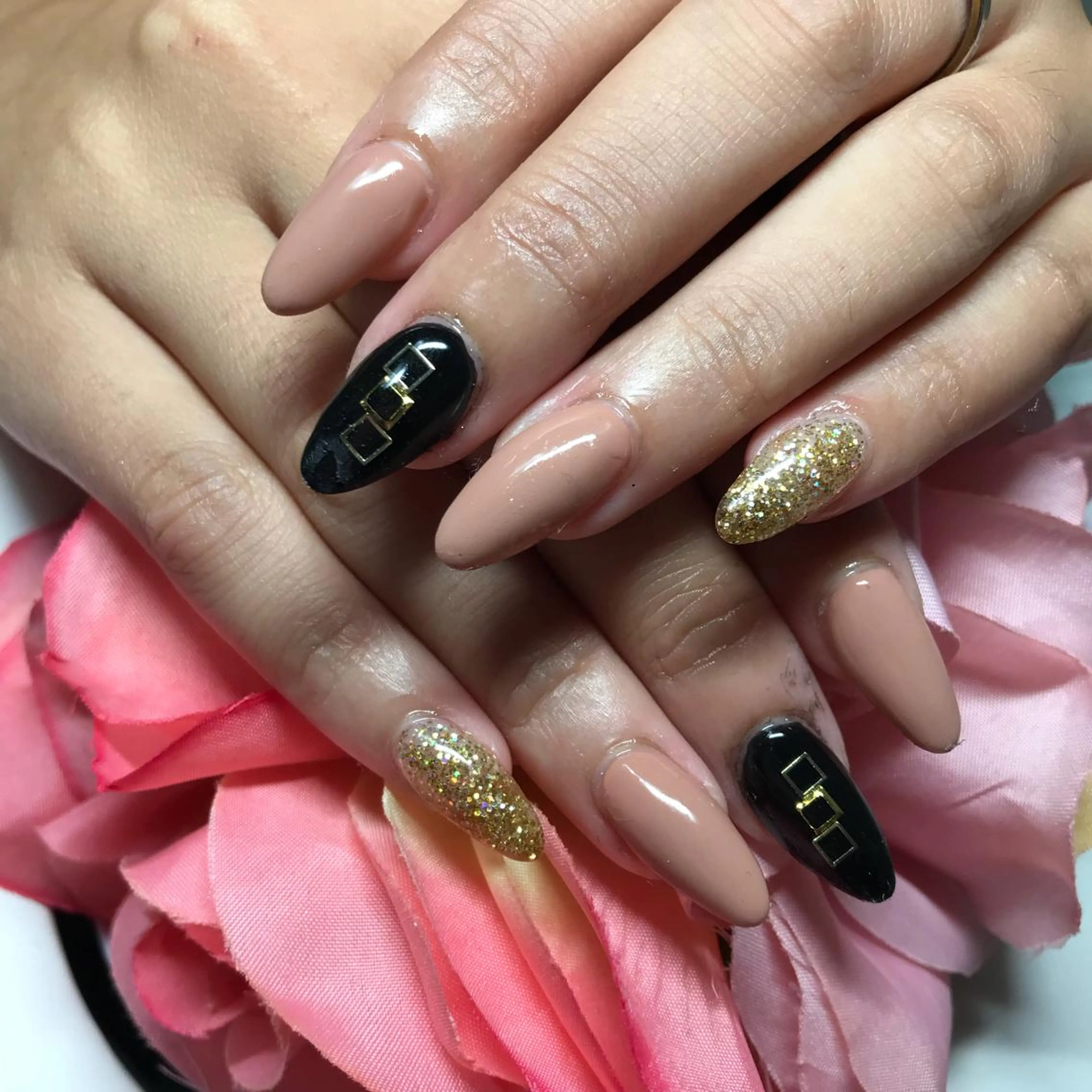 ミディアム ネイル 《LB》ラブリエ Nail&eyeのマツエク・マツパデザイン