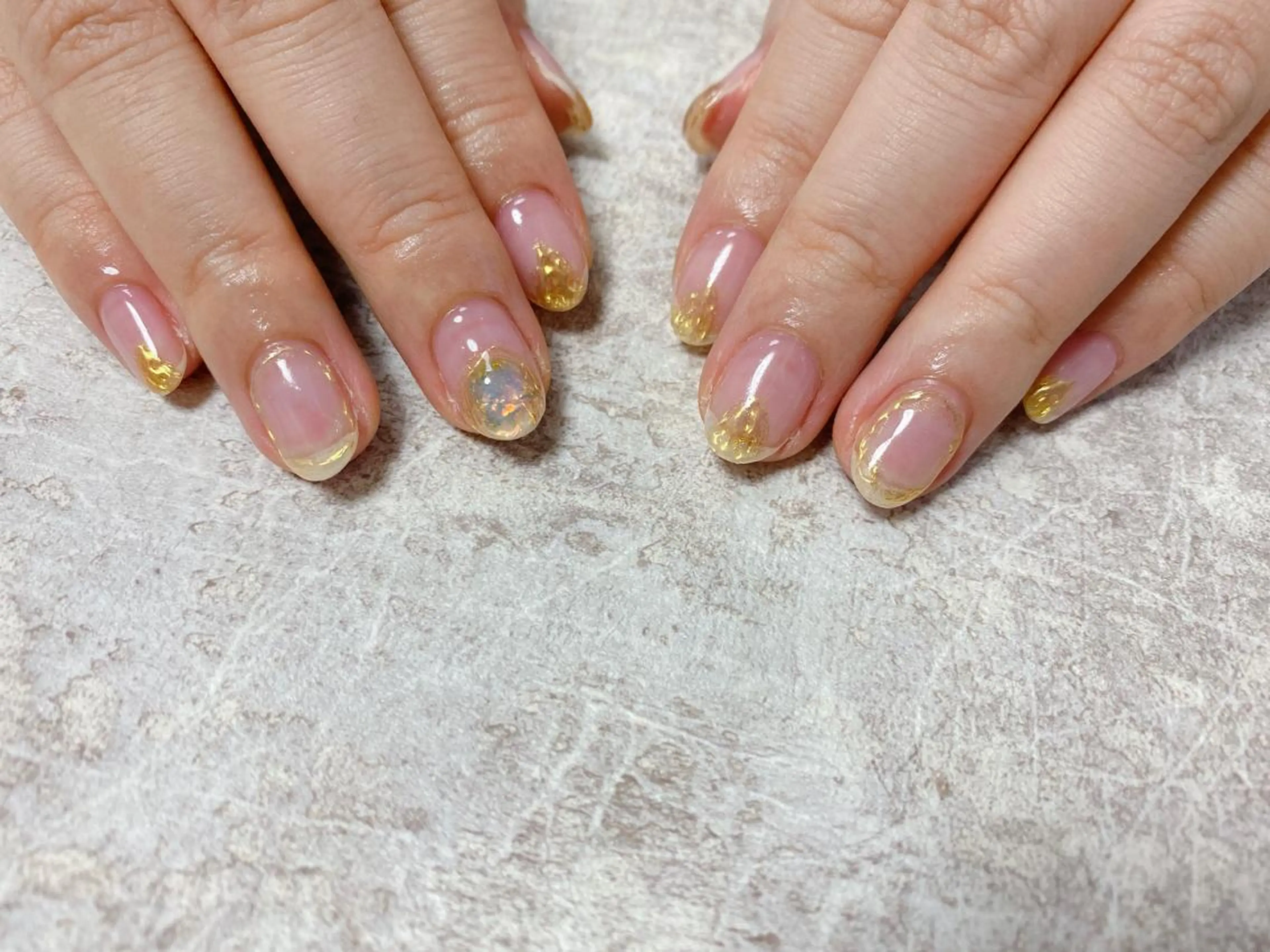 ネイル mogunail &blowのネイルデザイン