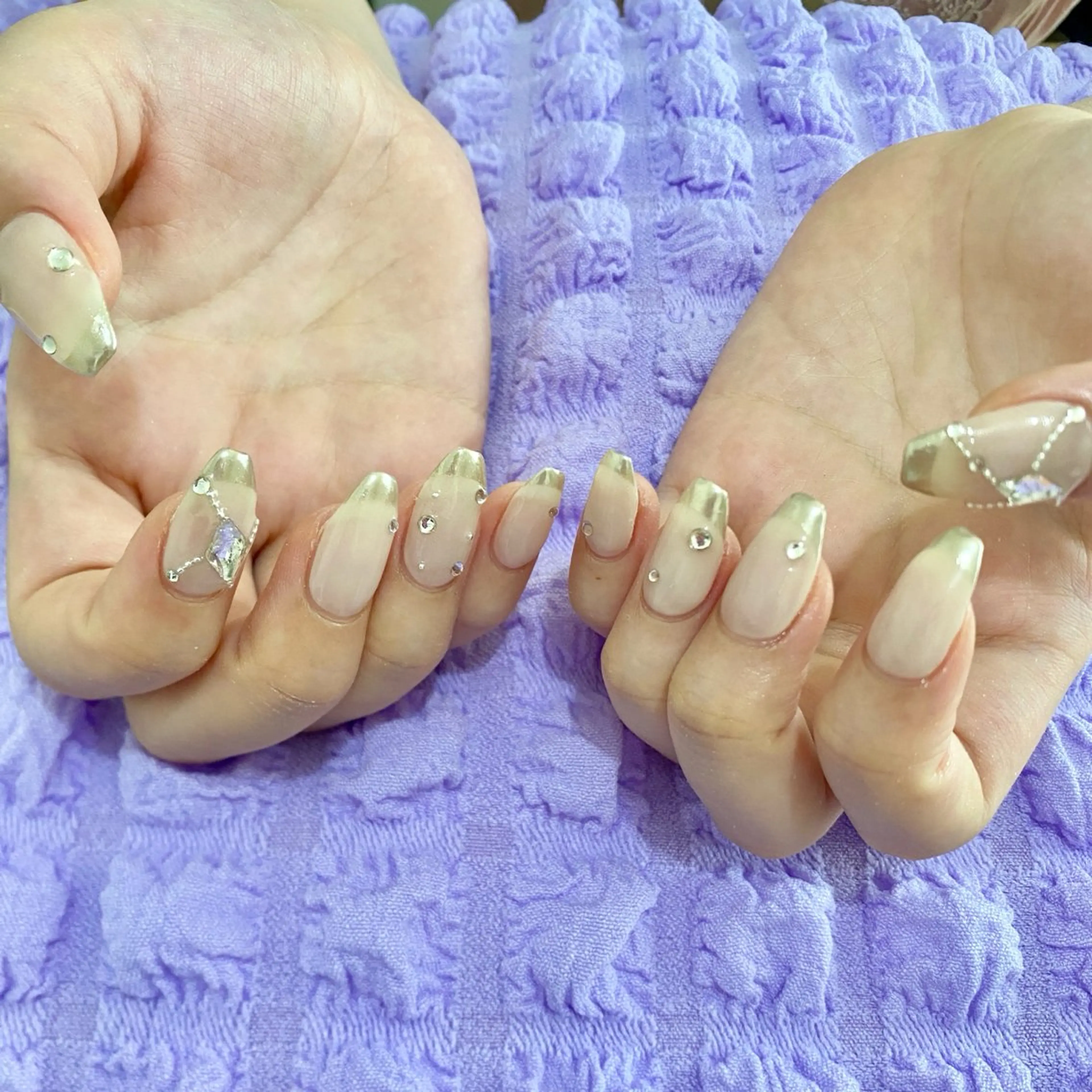 ネイル 持ち込み VIBLISS所属・VIBLISS福岡 tomokoのネイルデザイン