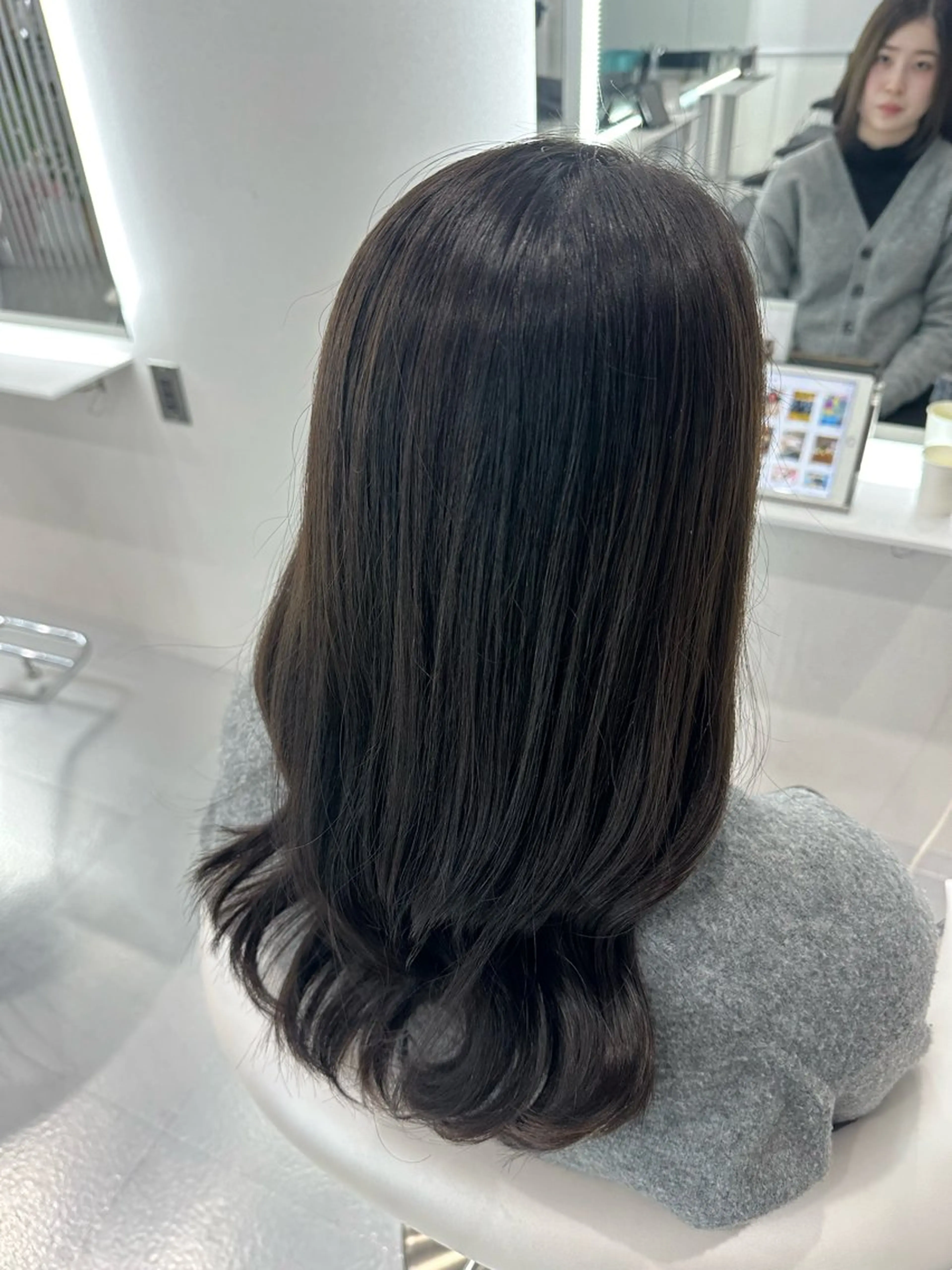 ロング ならざきつぐみ /天王寺/ハイトーンのヘアスタイル