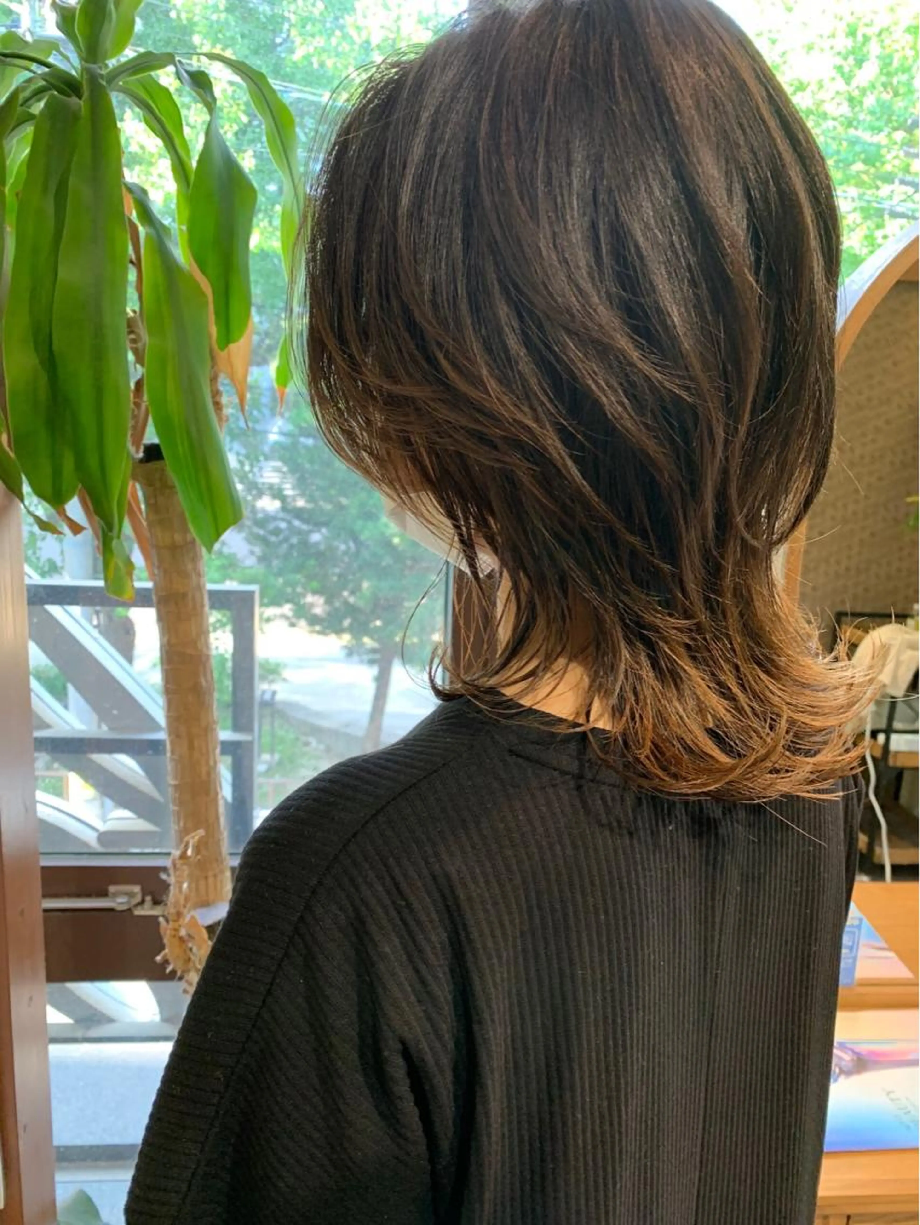🎀『イヤリングカラー🎀』インナーカラー＋全体カラー＋TR 11000円の写真