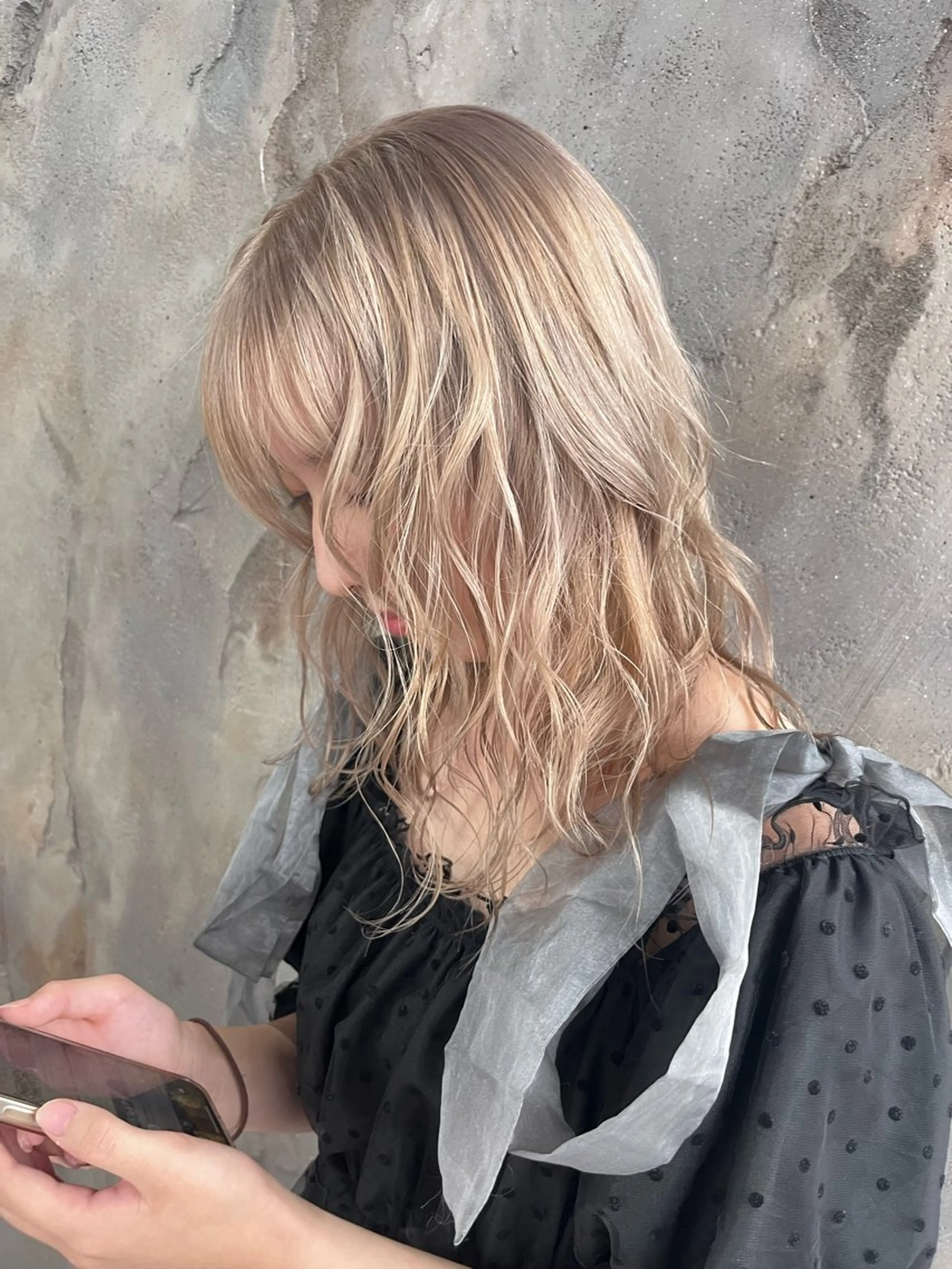 ミディアム カラー nonoka/ ブリーチ/モニカのヘアスタイル