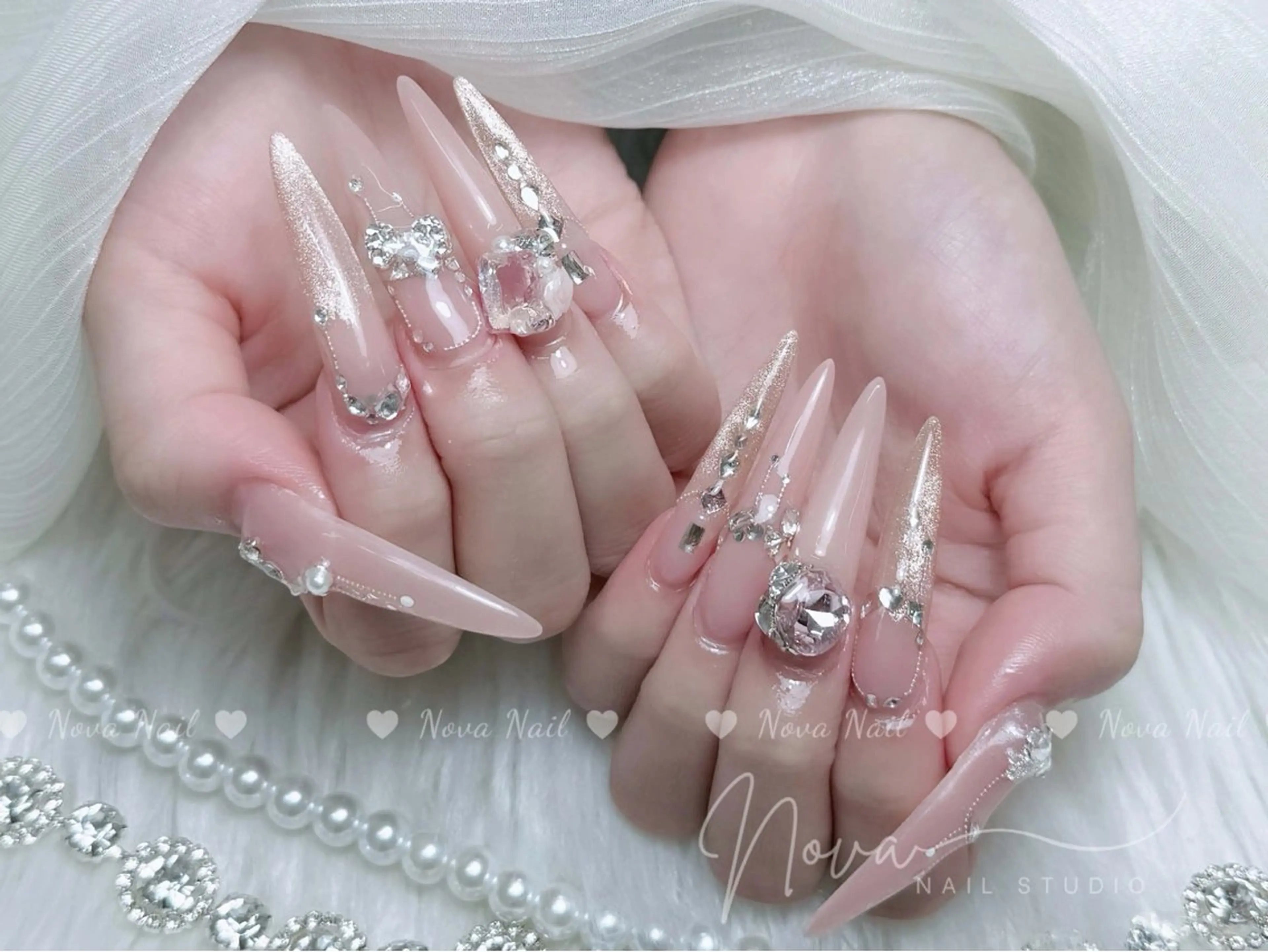 ネイル ハンドネイル ハンドケア Nova Nail Nambaのネイルデザイン