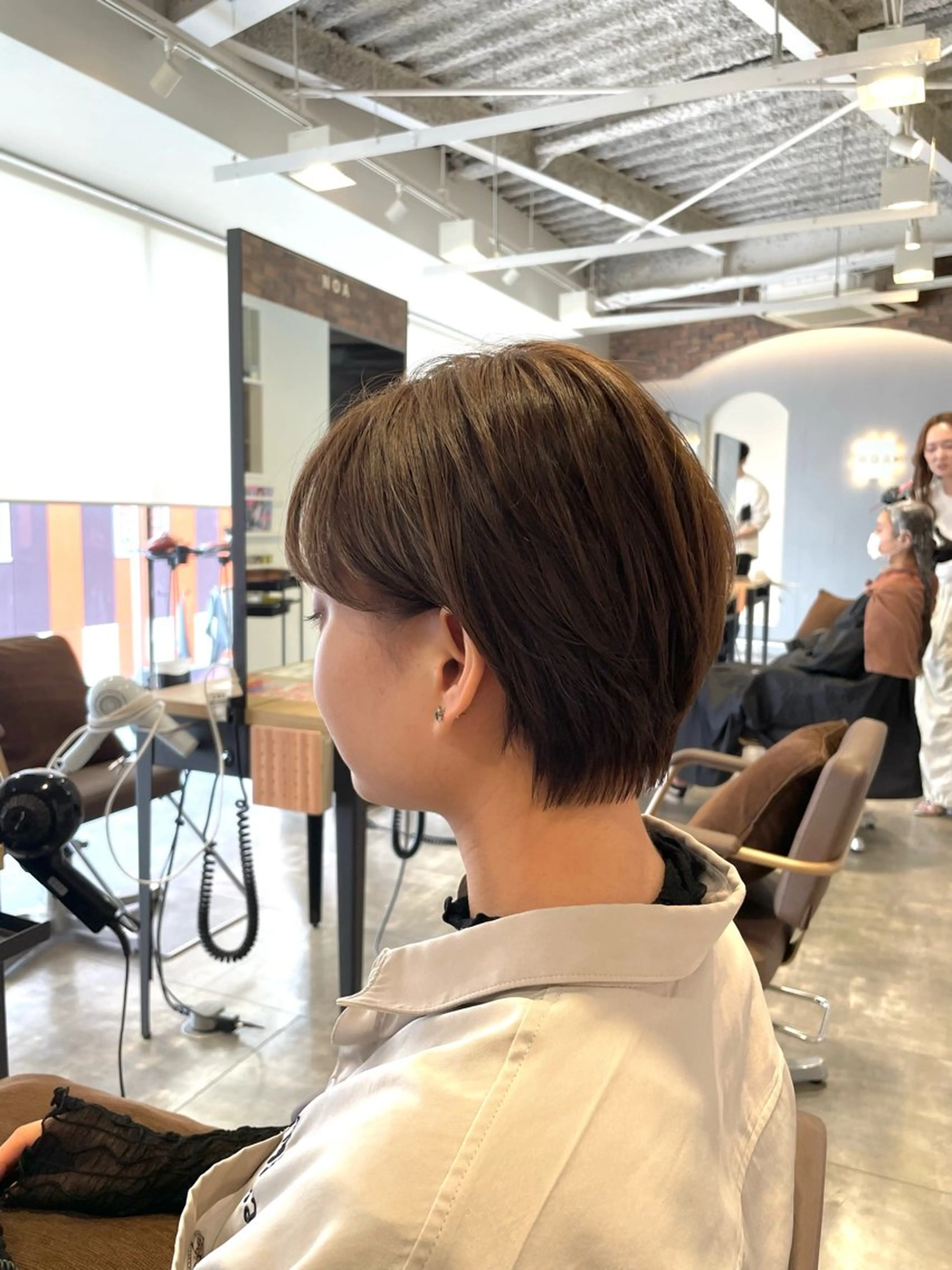 ショート カラー ベージュカラー ブラウンカラー ブラウンベージュ ショートヘア 髪質改善/レイヤー /ボブ/中村莞太朗のヘアスタイル