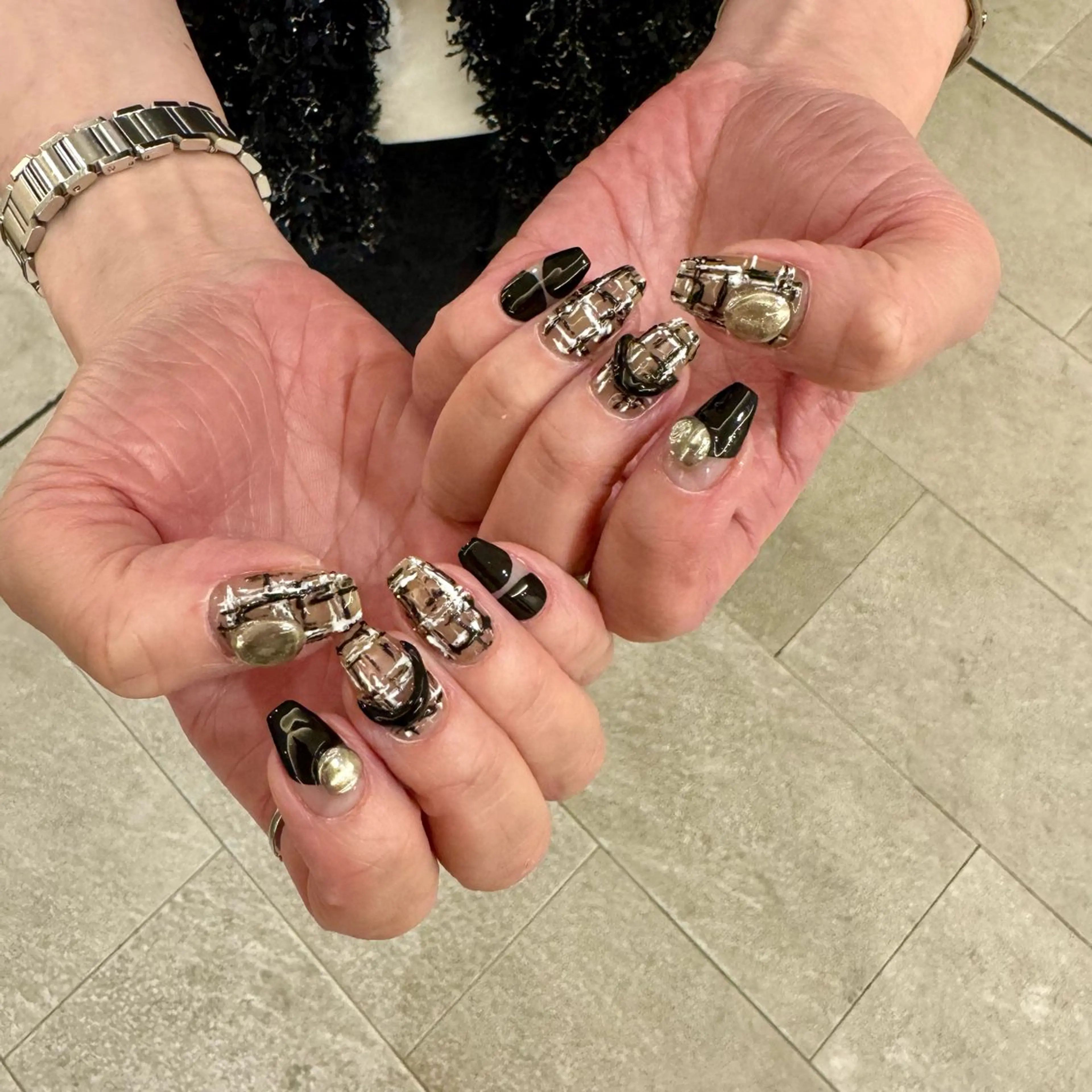 ネイル ニュアンスネイル ハンドネイル 山﨑 葉月のネイルデザイン