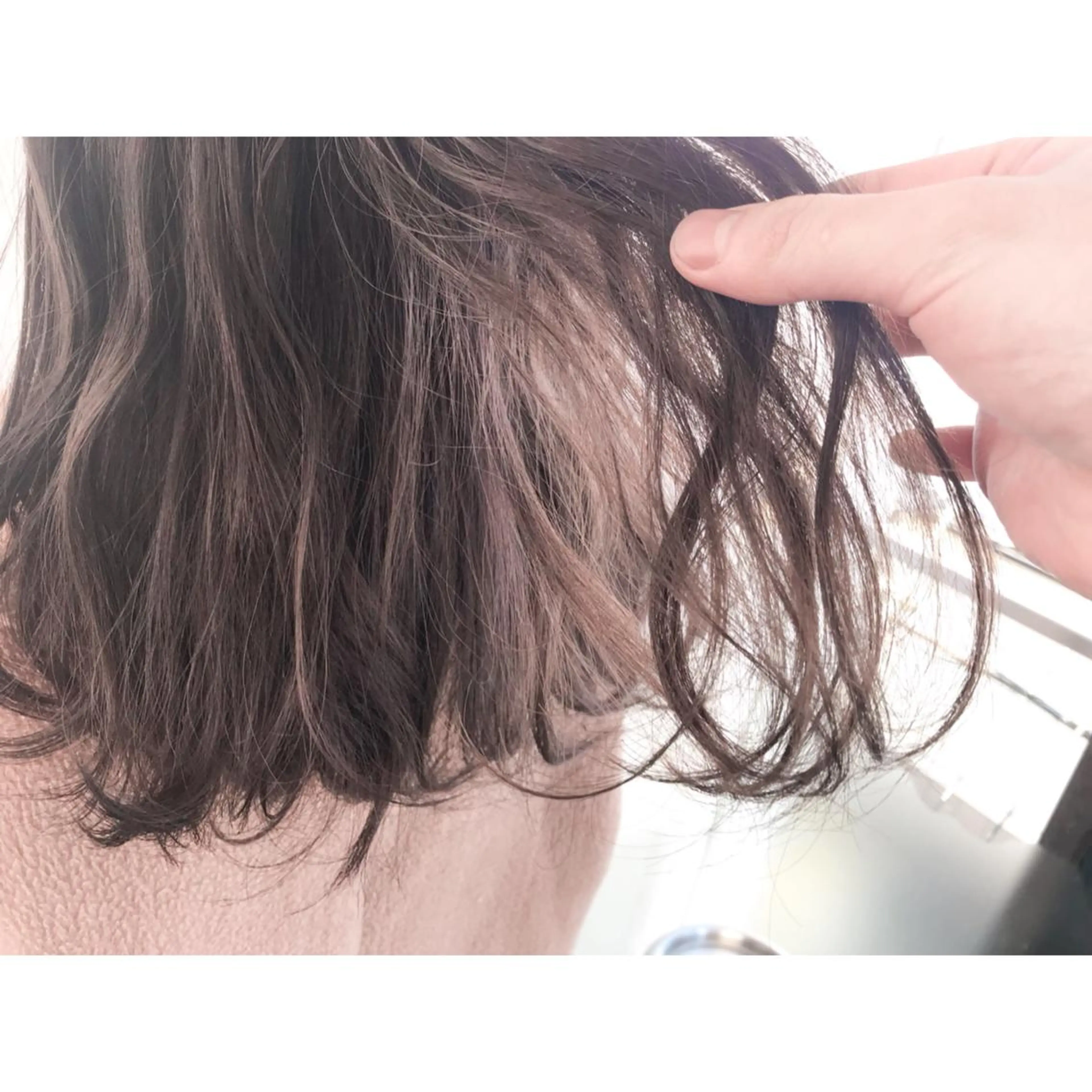 セミロング カラー ショート/レイヤー なら石井知希のヘアスタイル