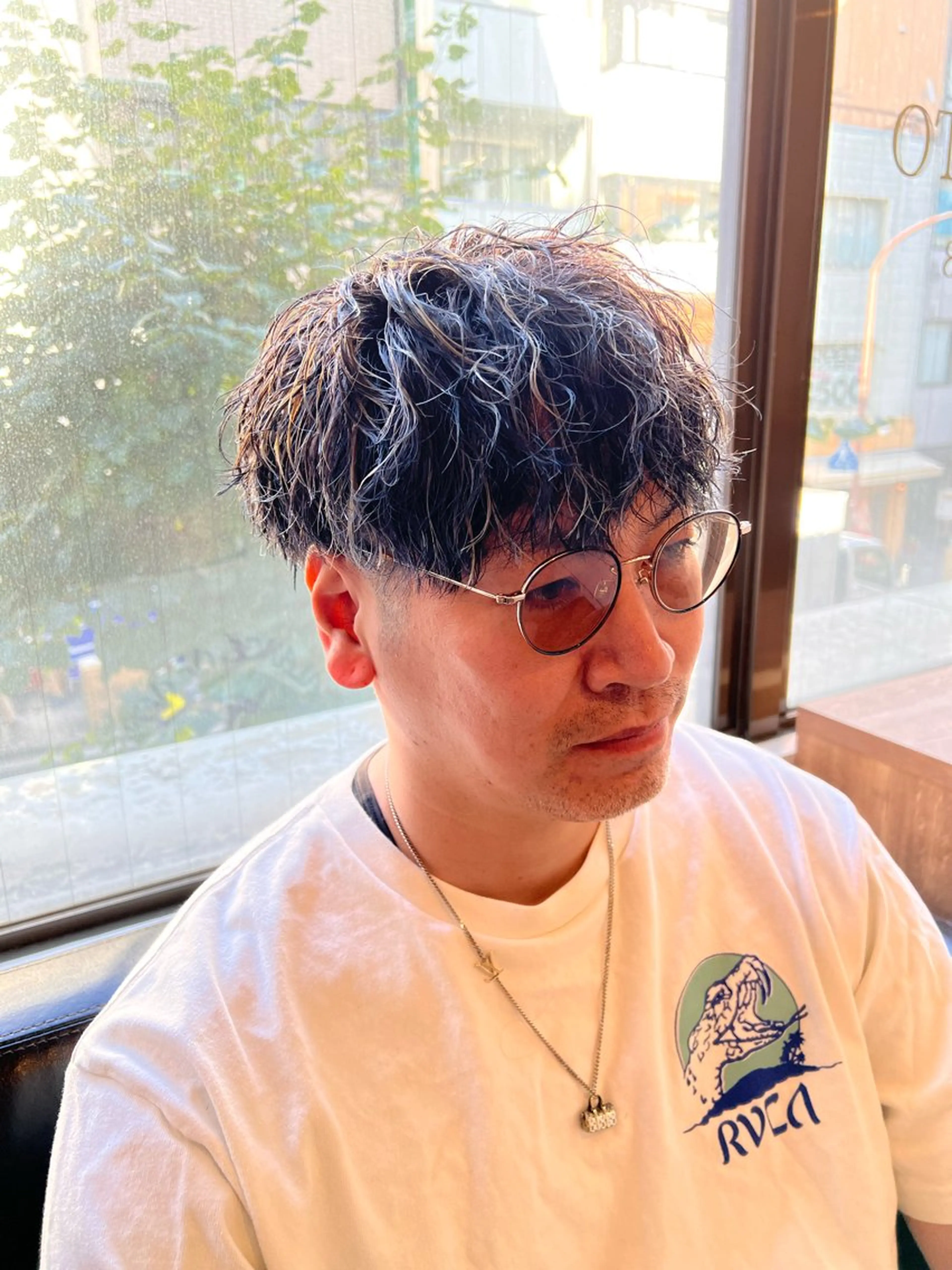 ショート カラー 透明感・艶感 小坂隼斗のヘアスタイル